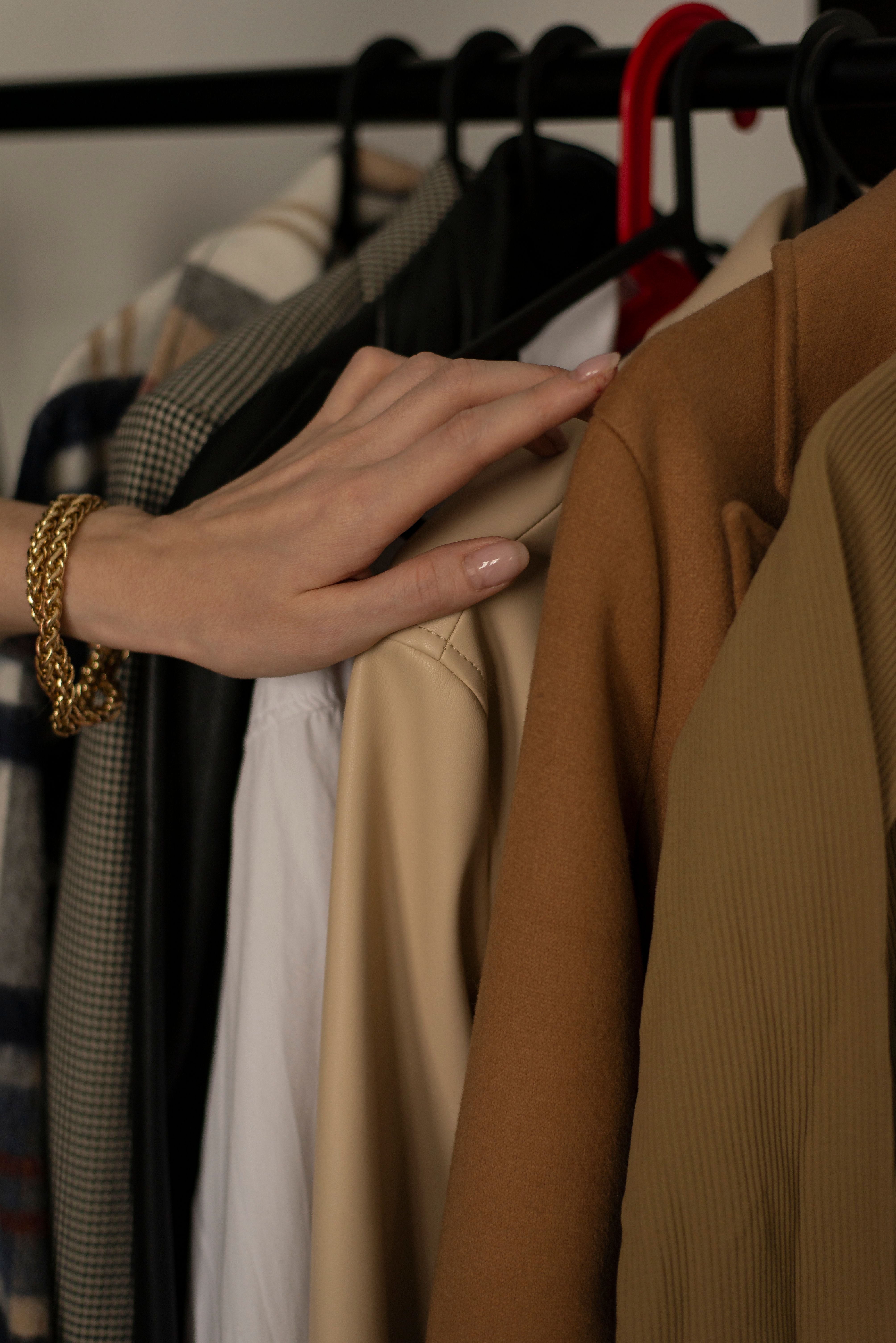 Vendre ses vêtements de créateurs : les erreurs qui font perdre de l'argent