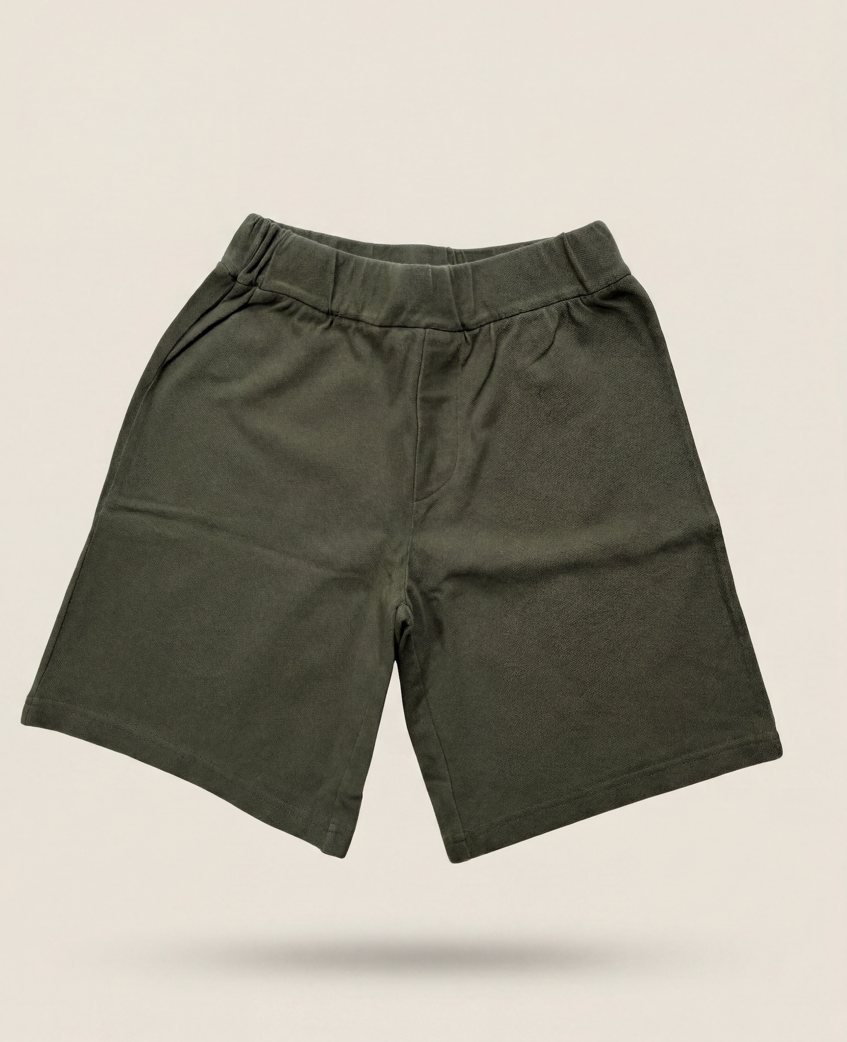 Short Moncler enfant piqué coton vert kaki patch logo – Taille 10 ans-1