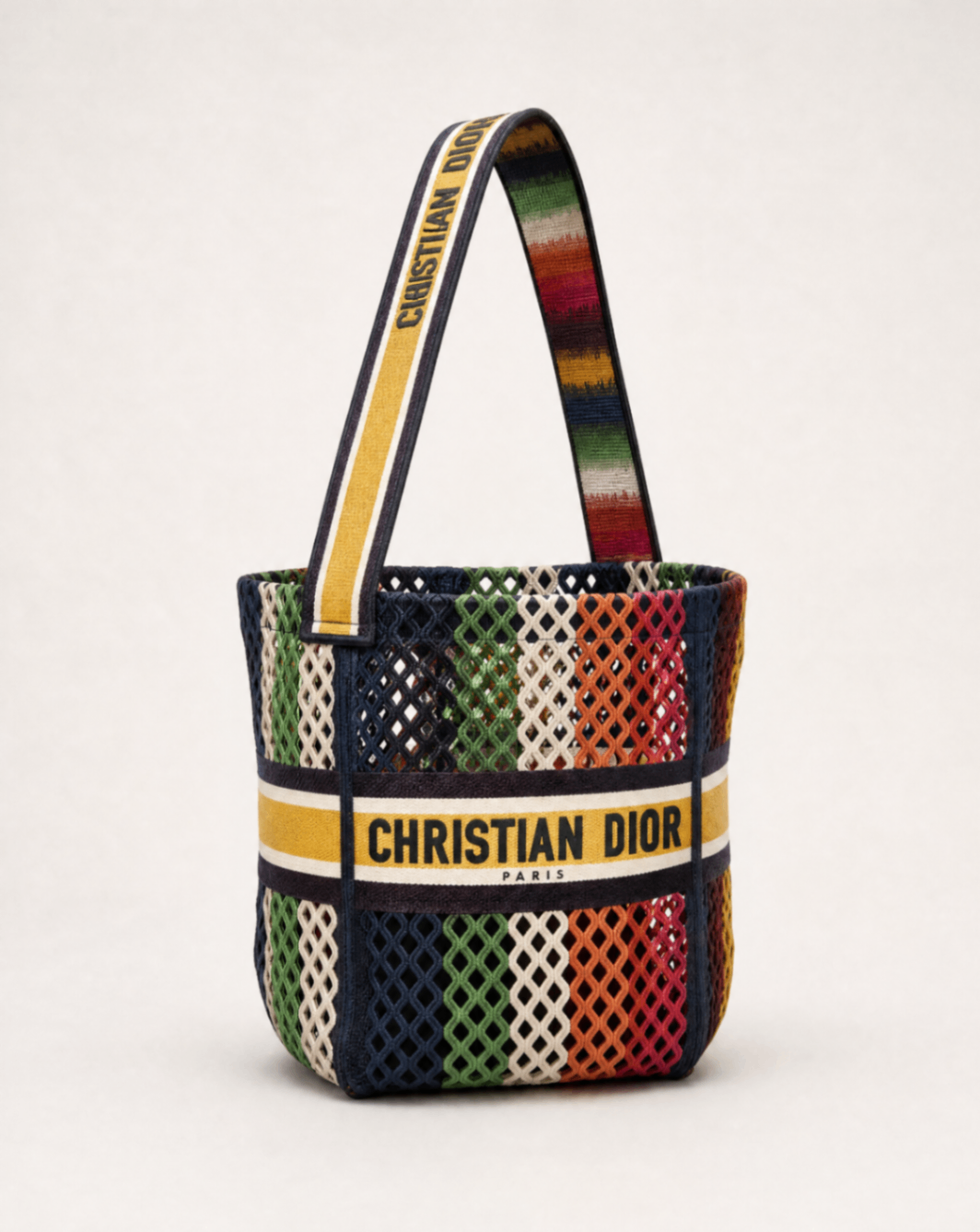DIOR – Sac cabas crochet ajouré polychrome Christian Dior Paris
