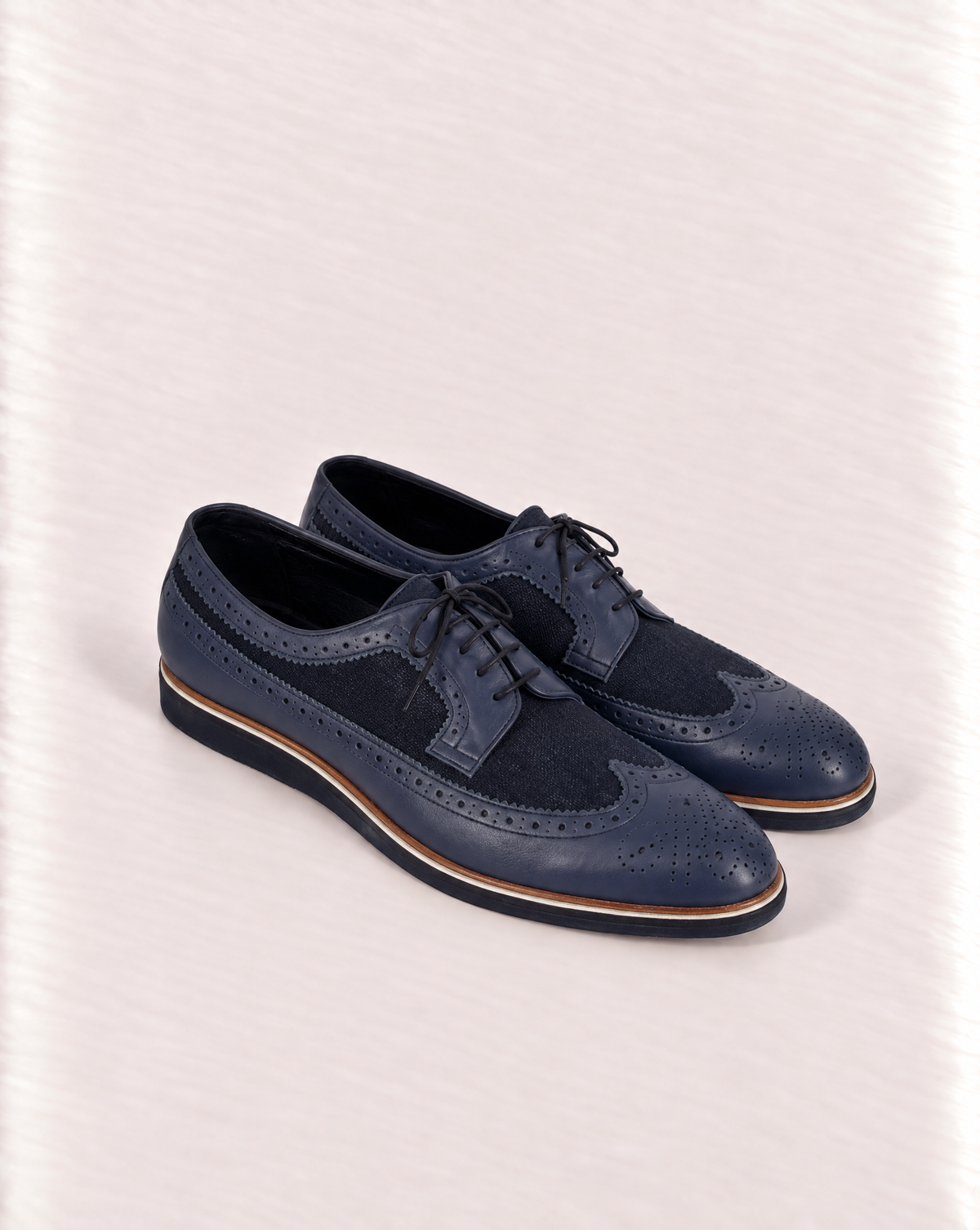 Derbies Baldinini à bout fleuri, cuir bleu marine et denim – Pointure 42,5-1