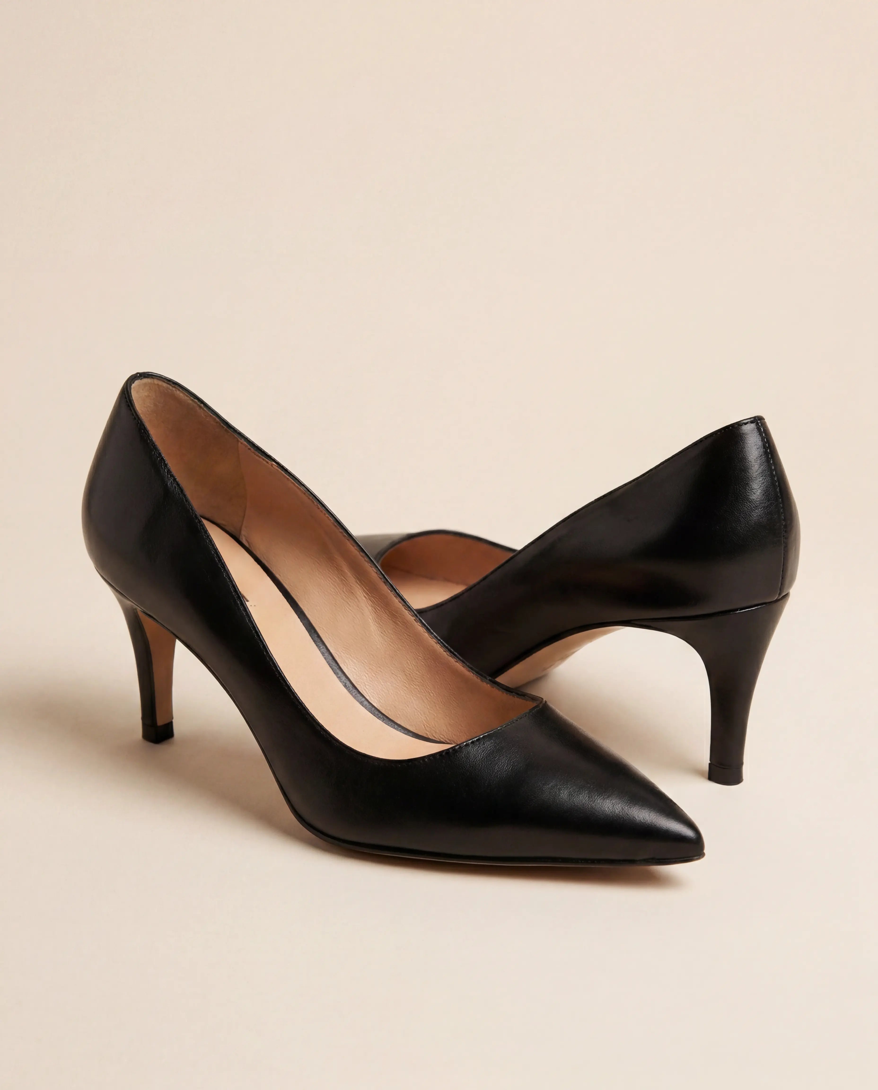 Escarpins Giorgio Armani cuir noir bout pointu talon mi-haut – T.41 Giorgio Armani
