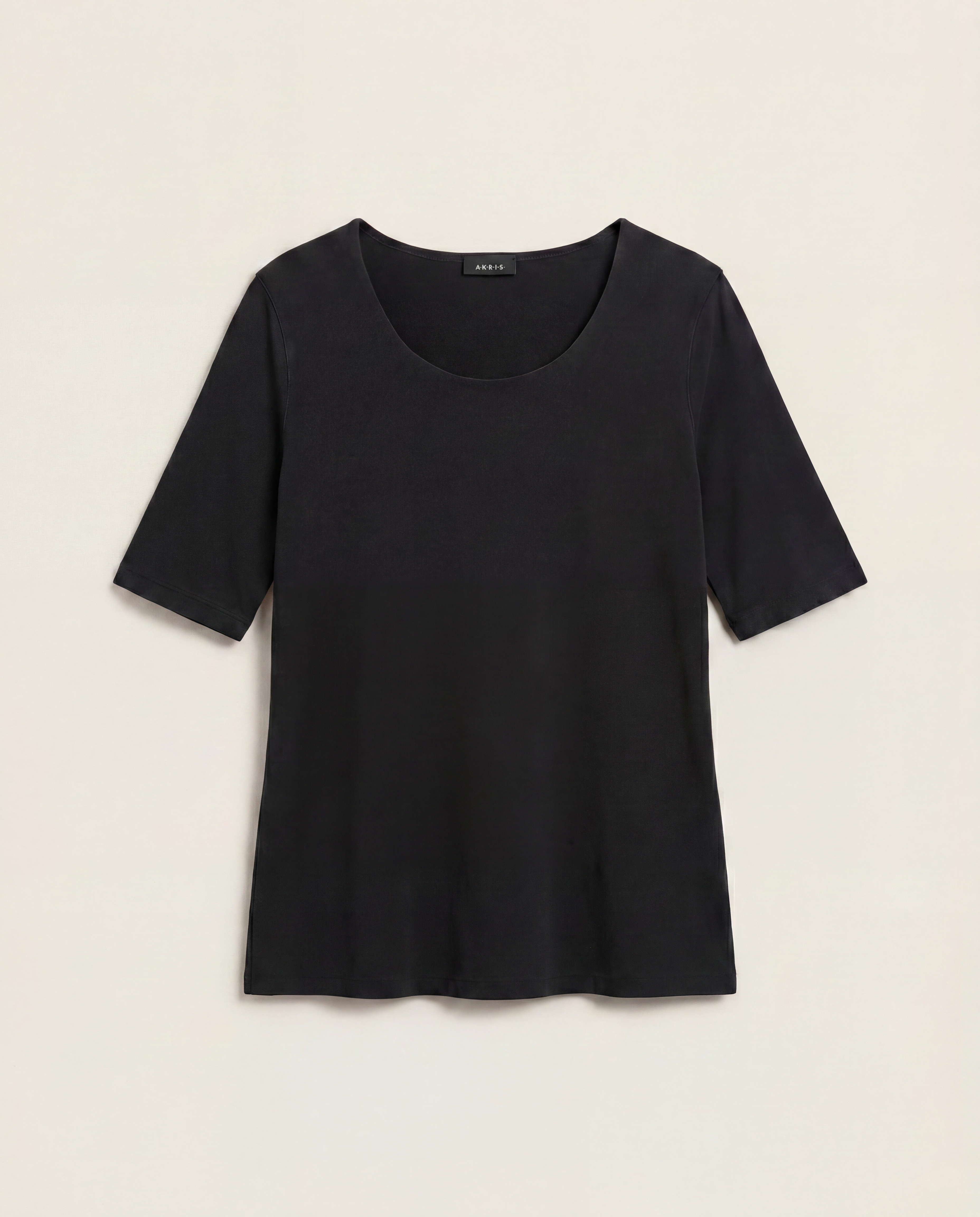 T-shirt Akris jersey soie noir col rond manches 3/4 coupe ajustée – T.44