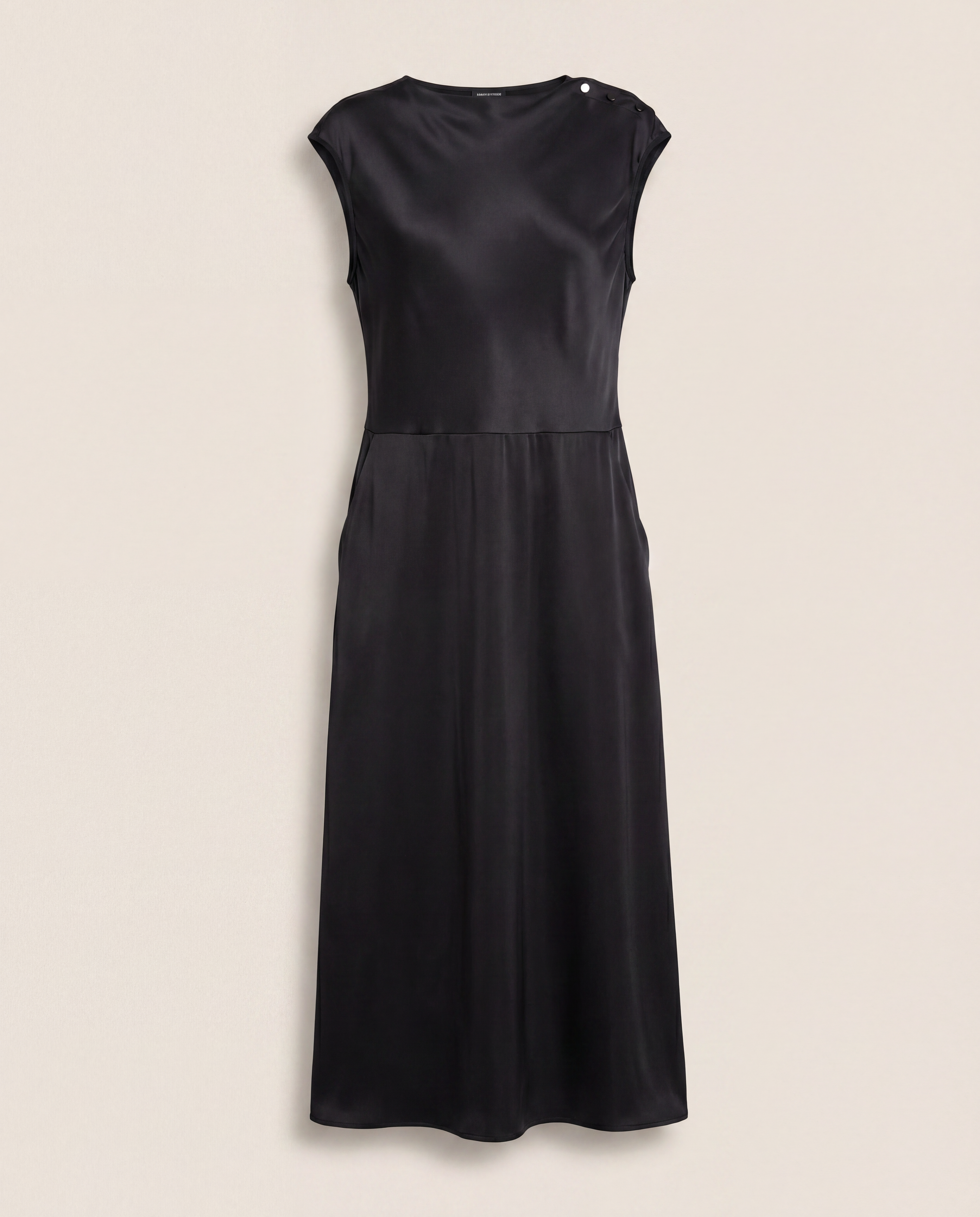 Robe longue Giorgio Armani en satin de soie noir – T.L-1