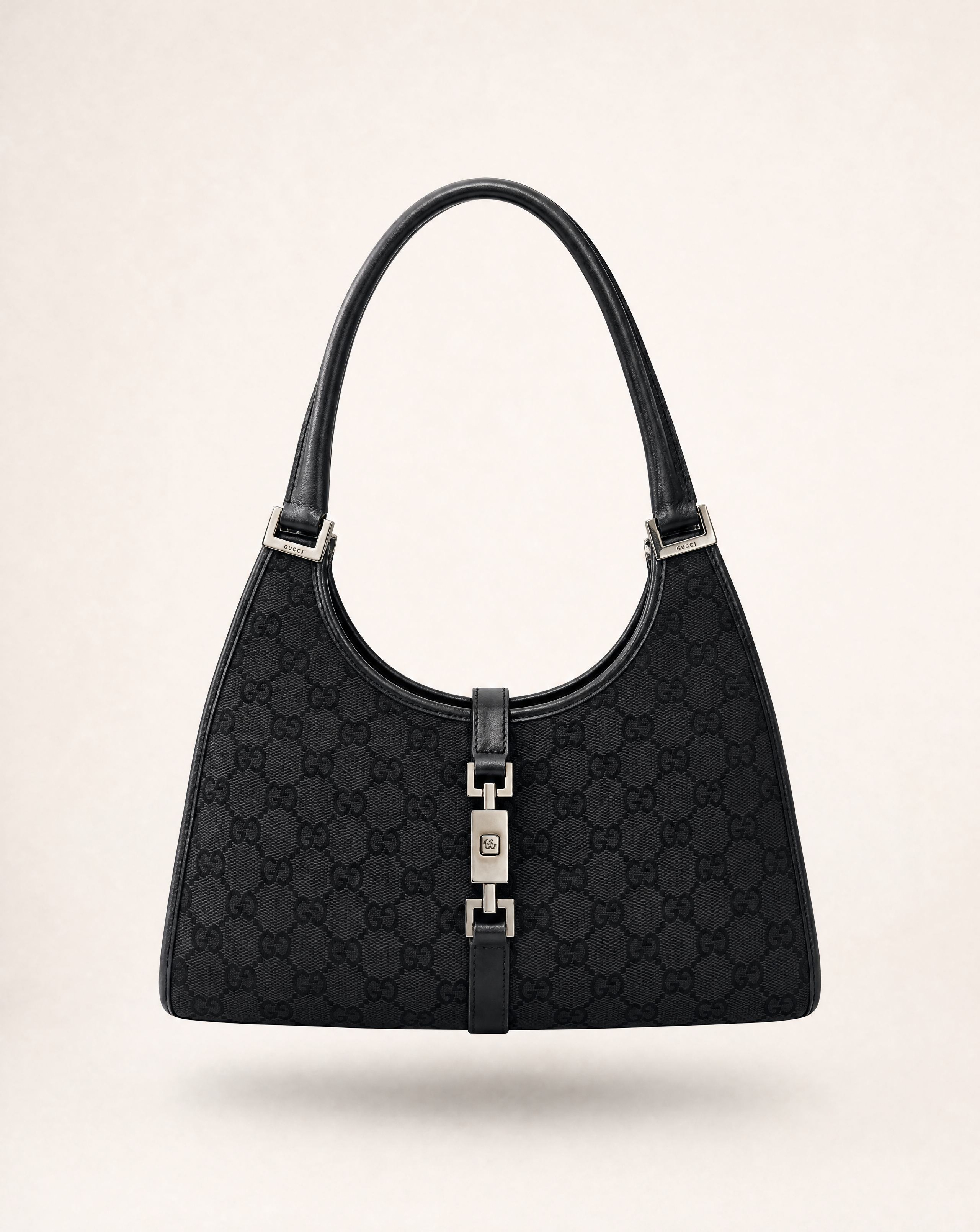 Black GG Quilted Leather Bucket Bag – Gucci – Bi-color shoulder strap-1