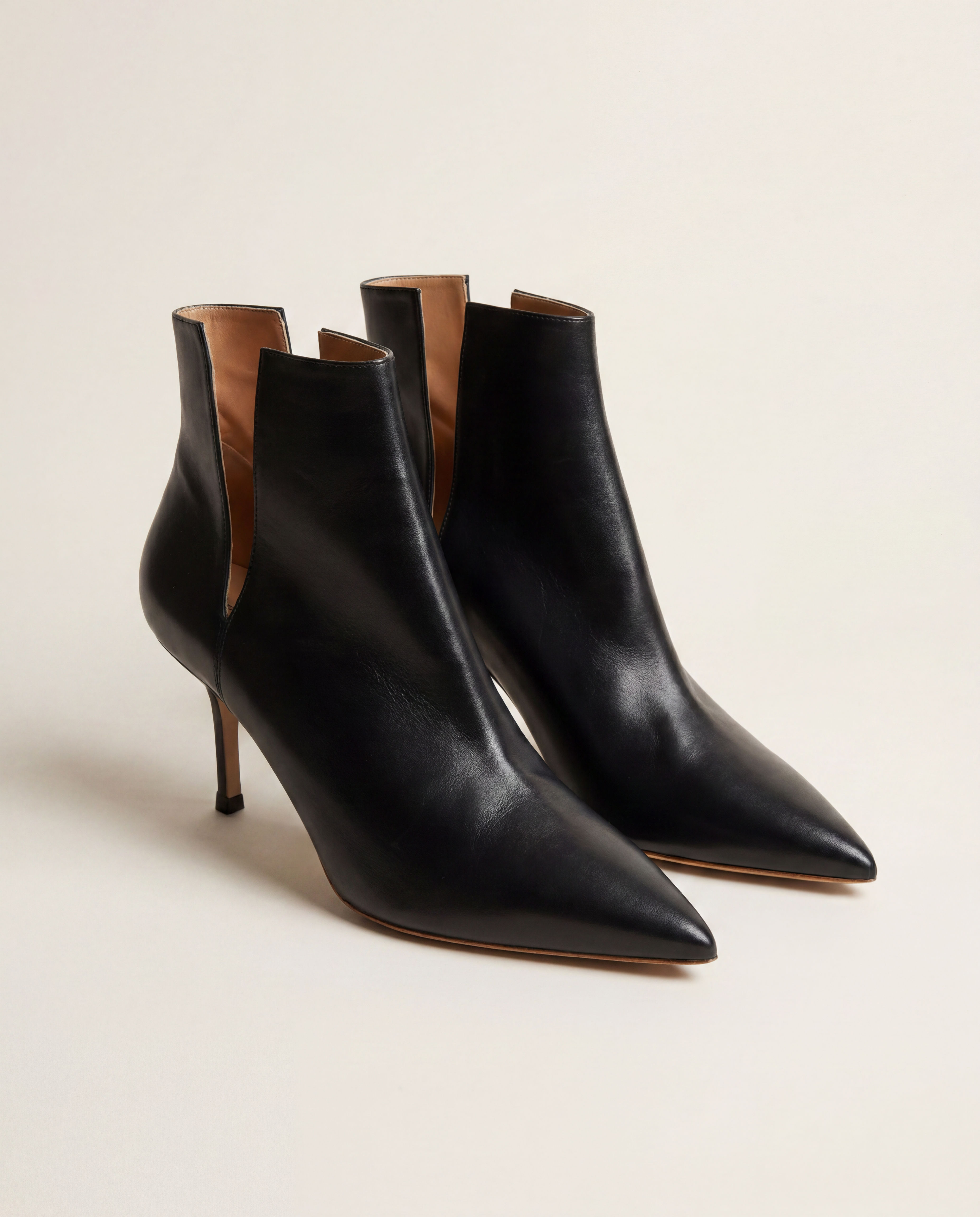 Bottines Francesco Russo nappa noir découpes latérales talon 7,5 cm – T.41,5-1