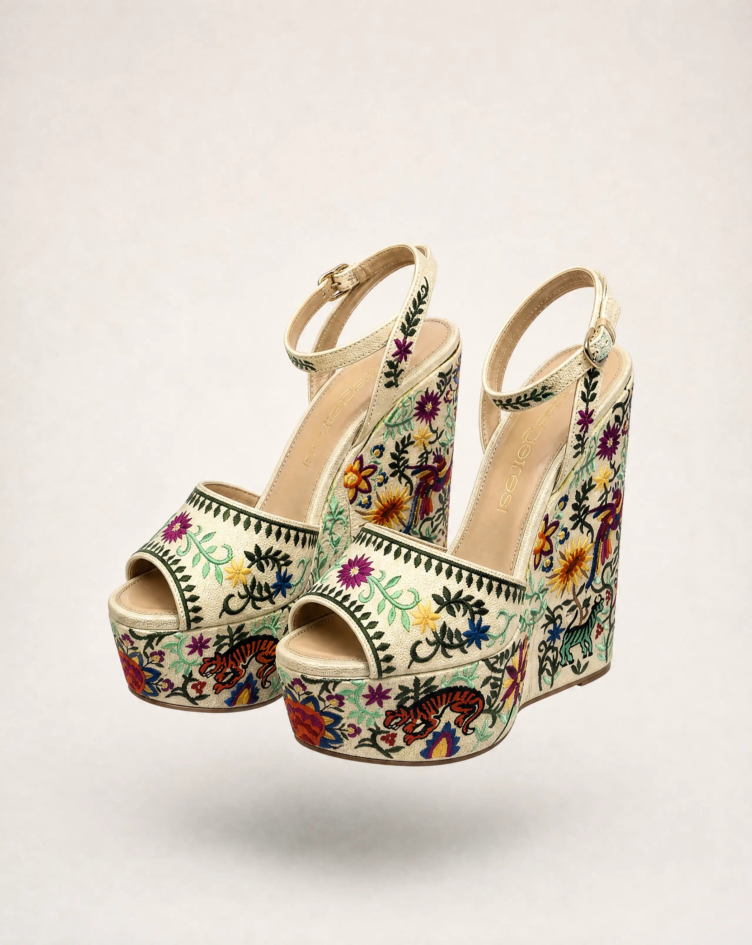 Sandales compensées Sergio Rossi brodées Jungle – Taille 40,5 Sergio Rossi