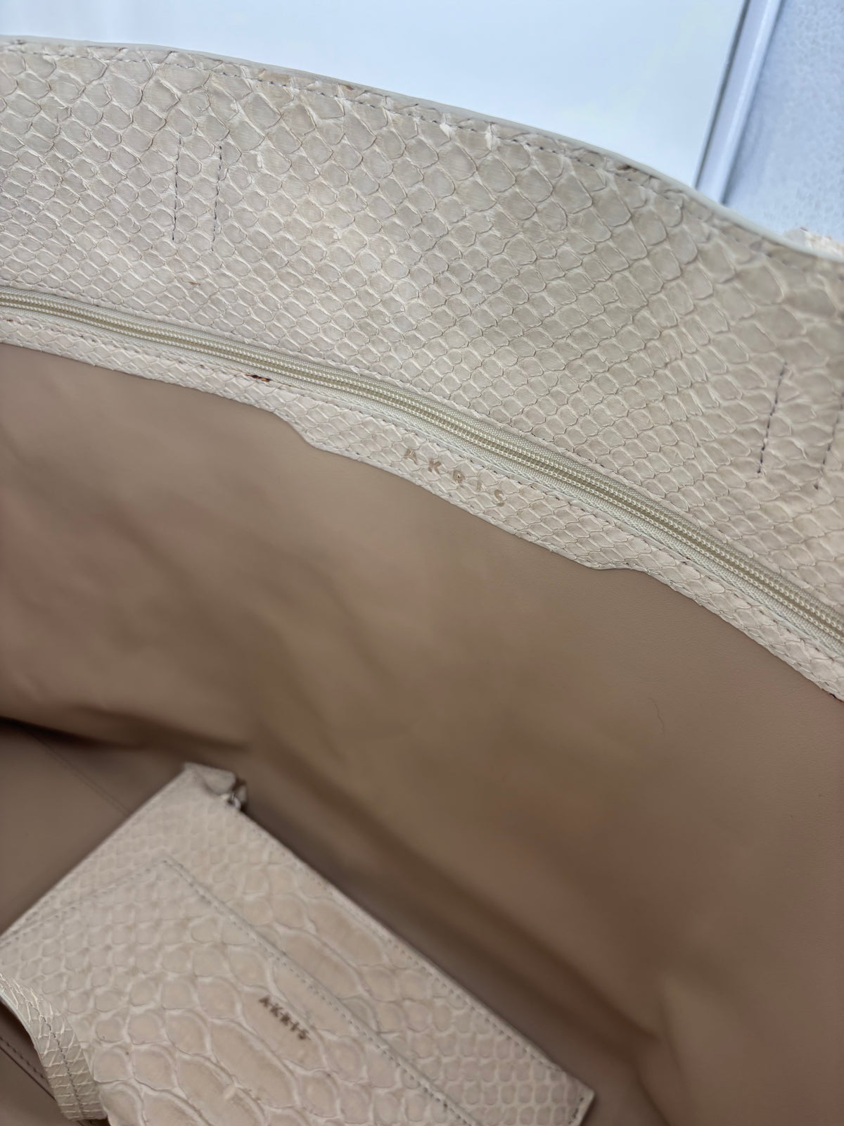 Sac Akris Ai Top Handle Tote python crème ivoire-10