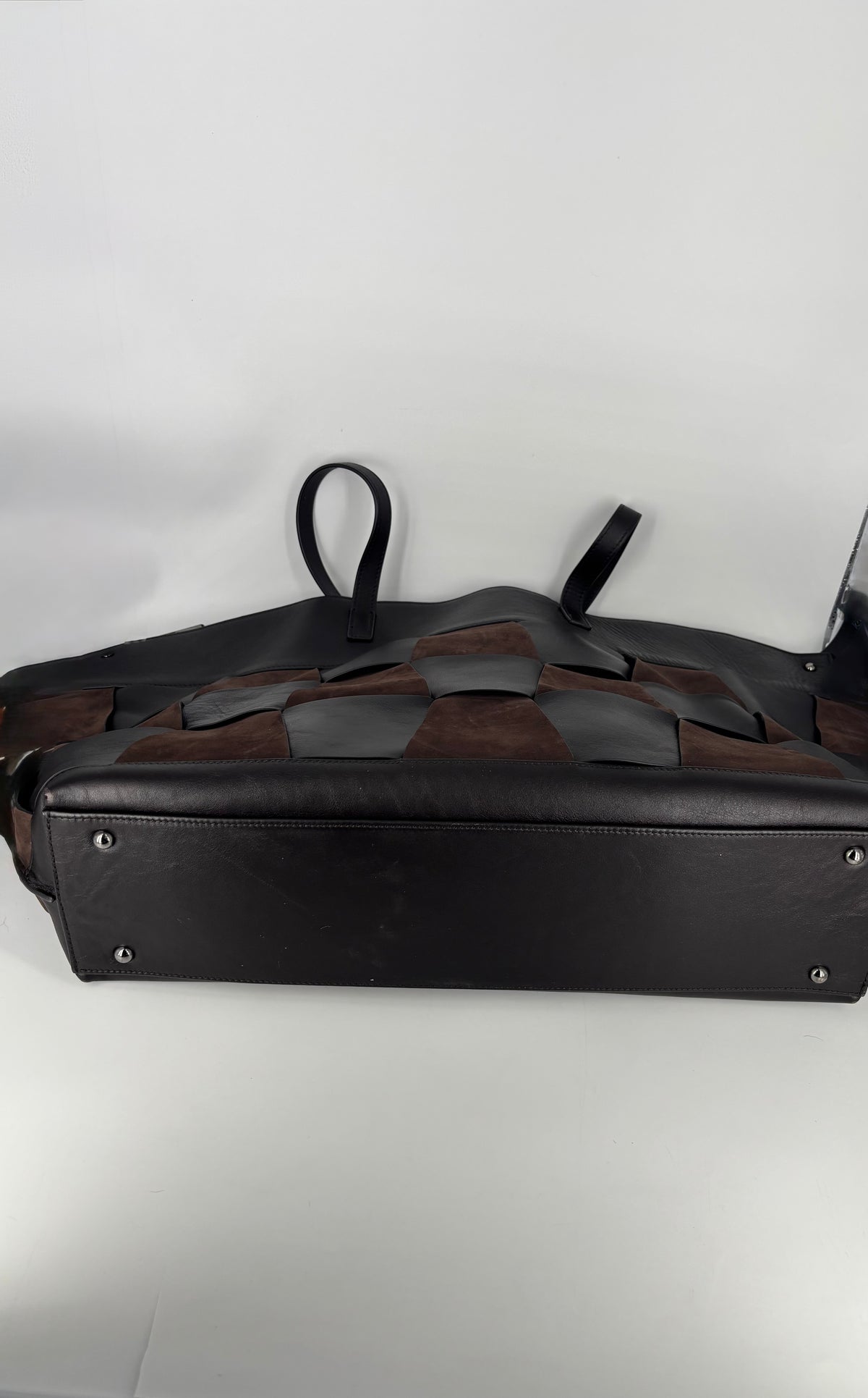 Sac Akris Ai Top Handle Tote tressé noir et brun-8
