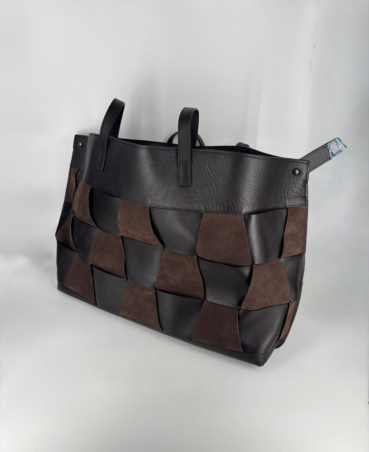 Sac Akris Ai Top Handle Tote tressé noir et brun-9