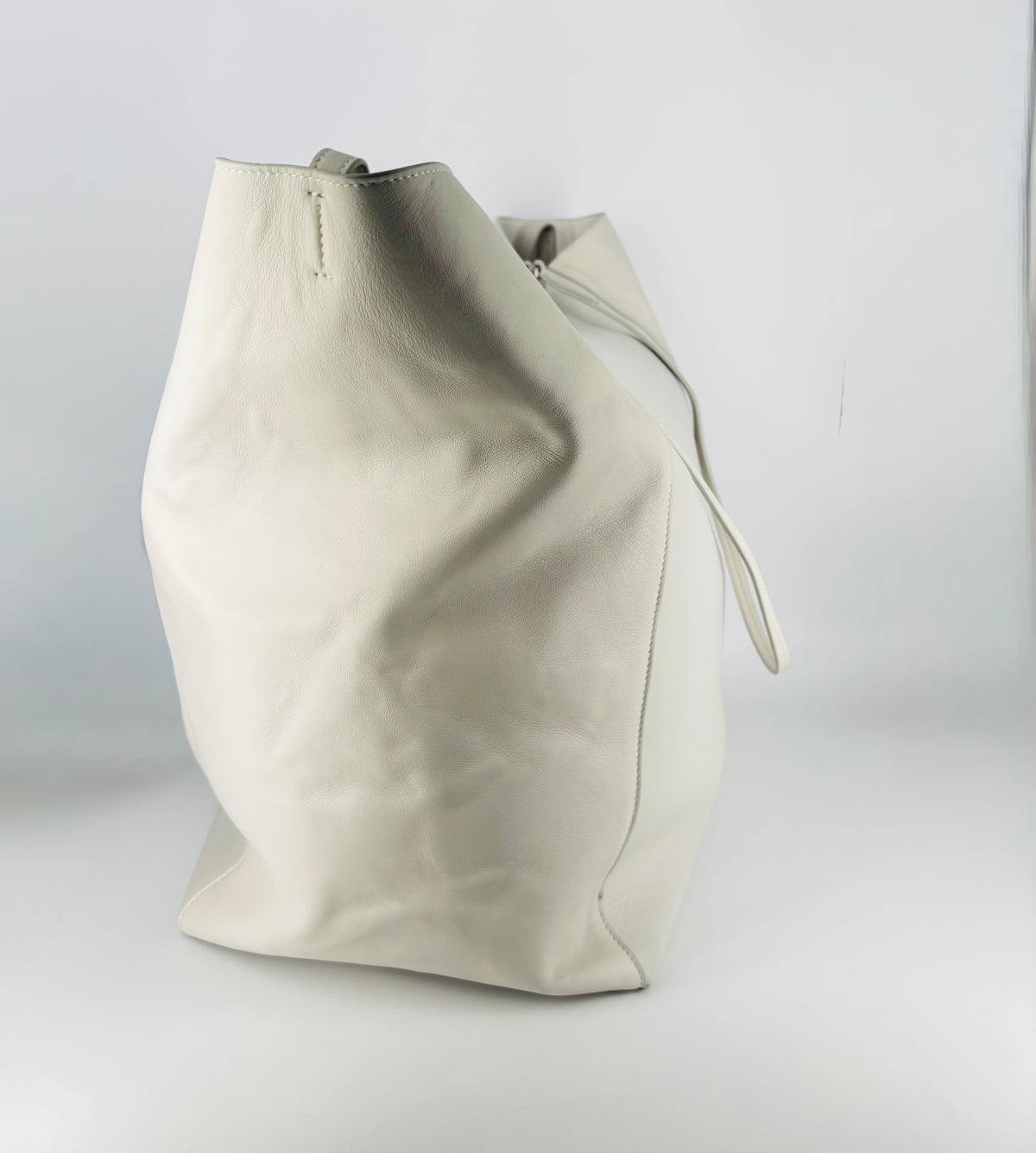 Sac Céline Clasp grand format cuir blanc cassé cadre métallique-3