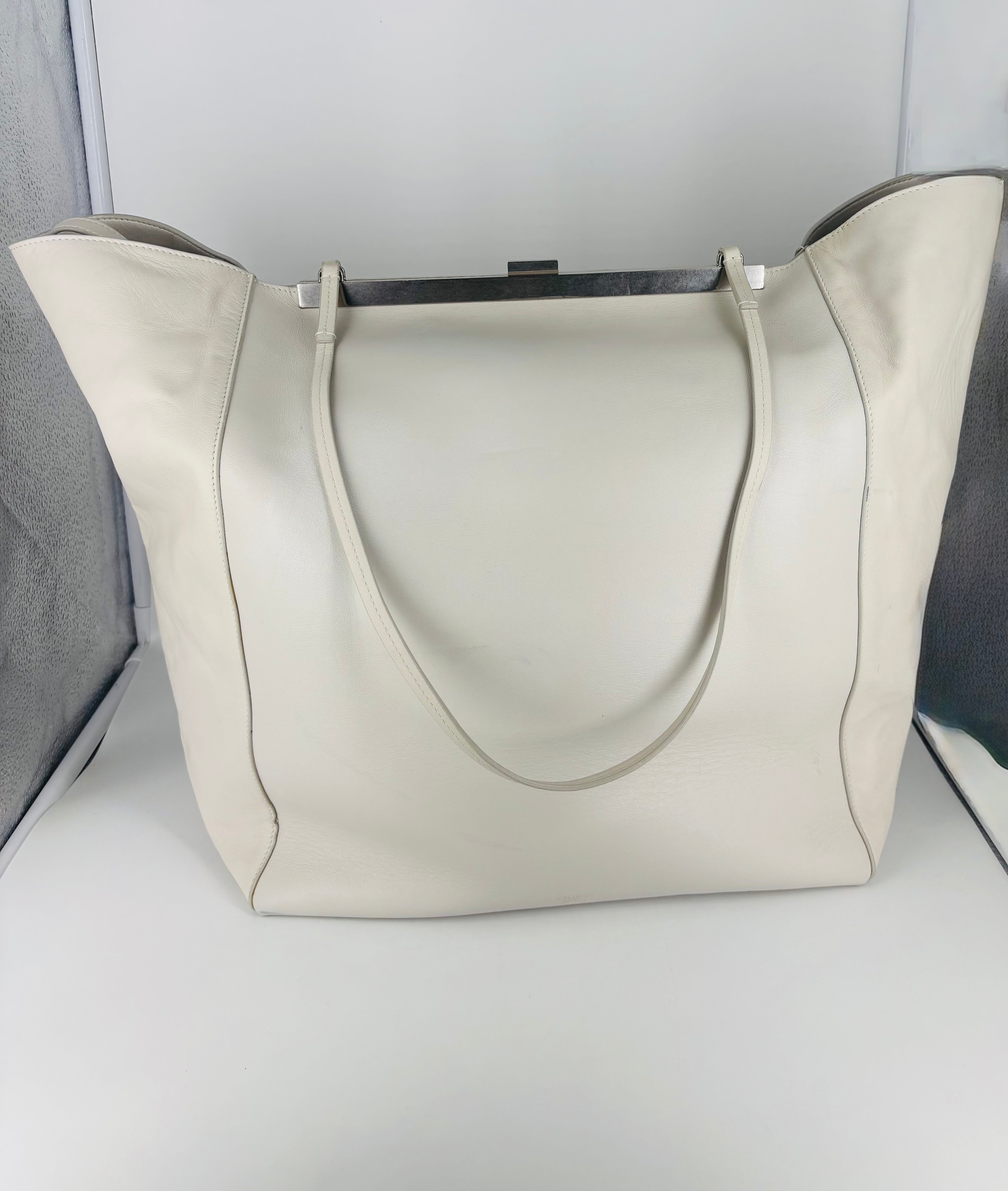 Sac Céline Clasp grand format cuir blanc cassé cadre métallique-4