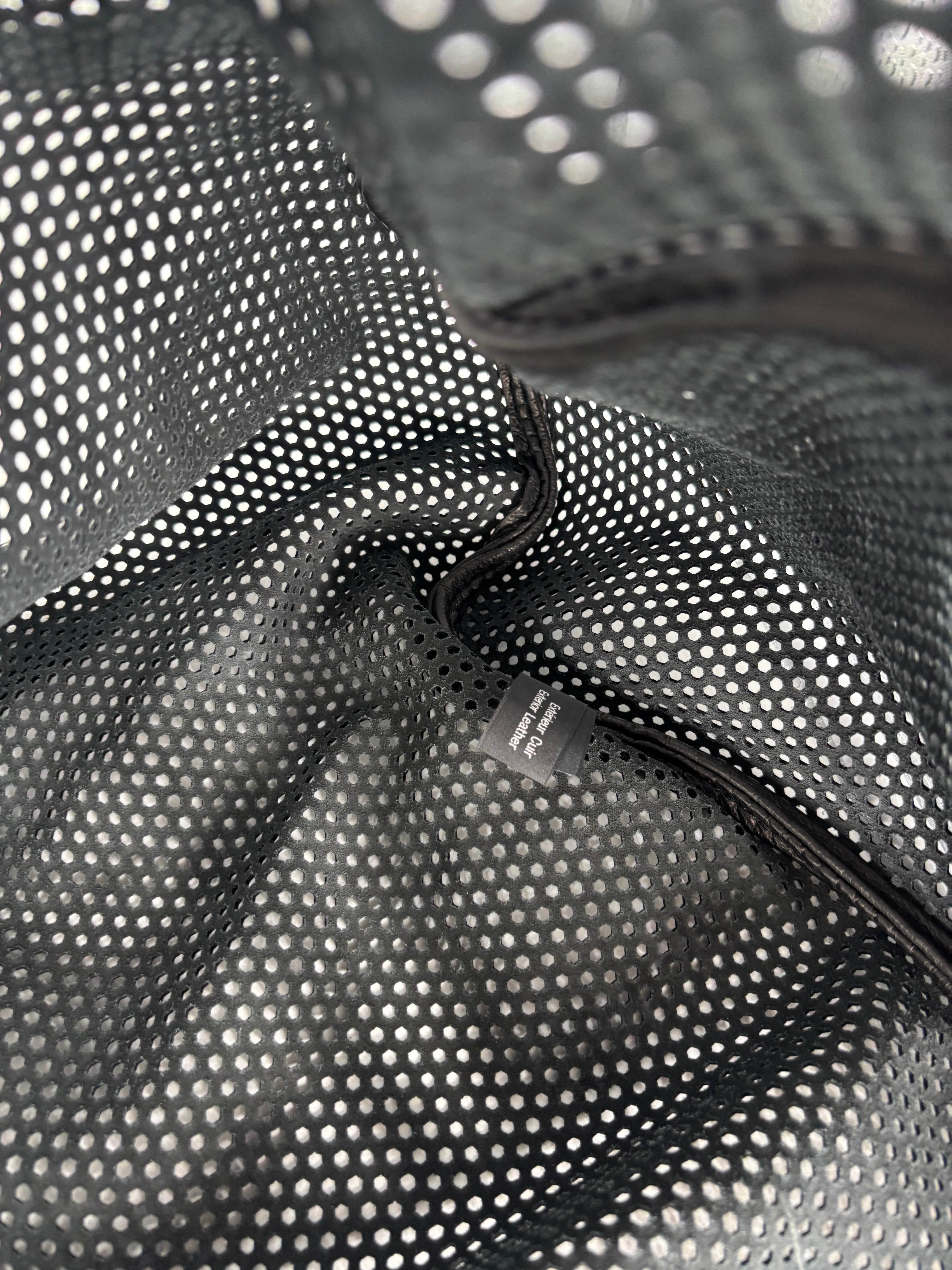 Sac cabas Tanguy grand format cuir perforé noir – Jérôme Dreyfuss-12