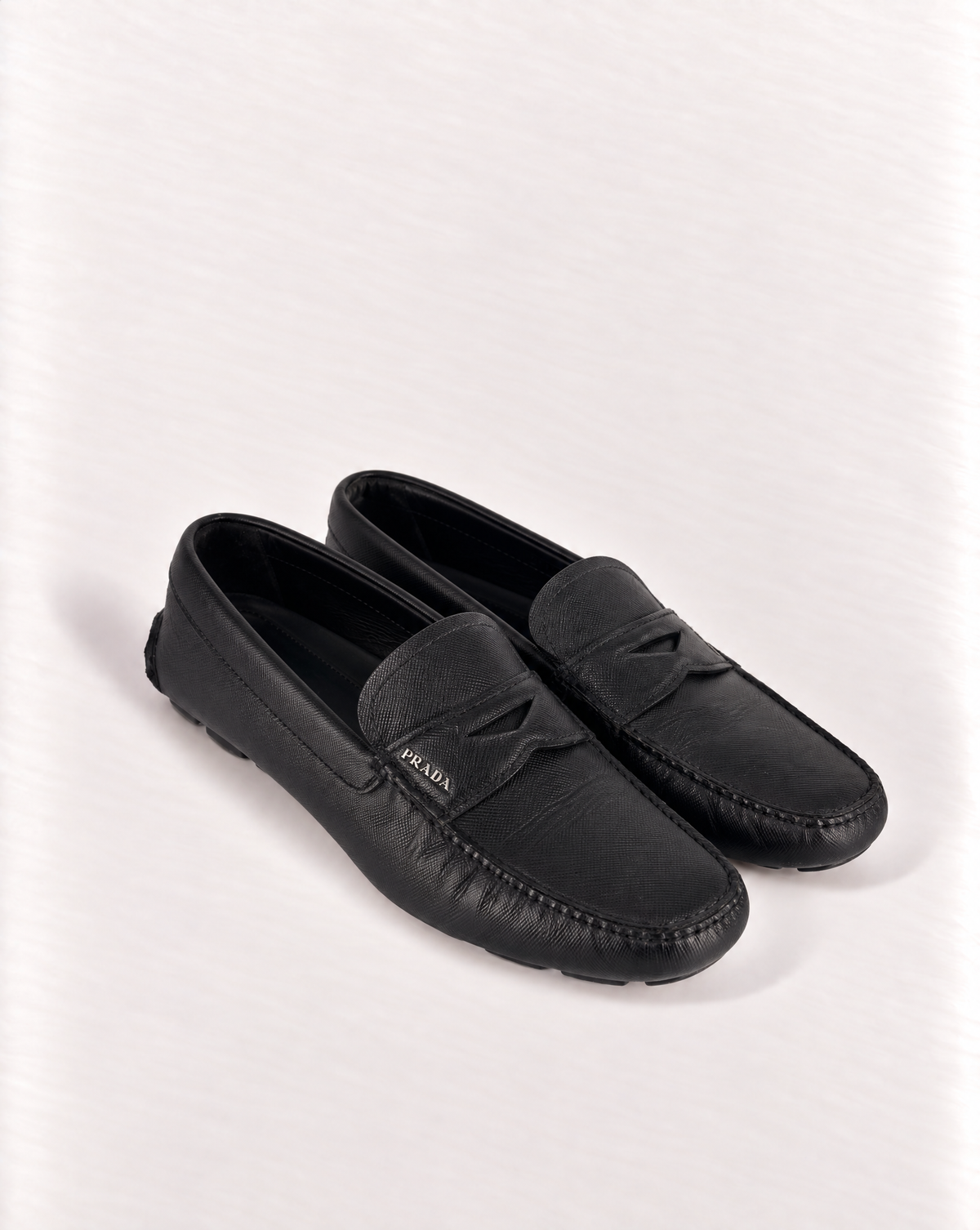 Mocassins Prada cuir Saffiano noir driver penny – Pointure 43-1