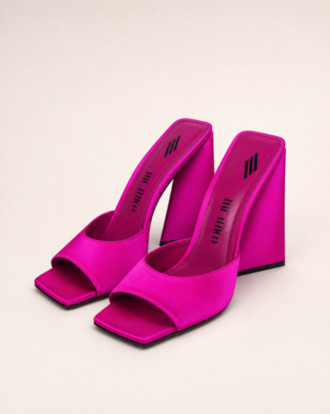 Sandales Devon 115 mm satinées rose vif – The Attico – T. 39,5