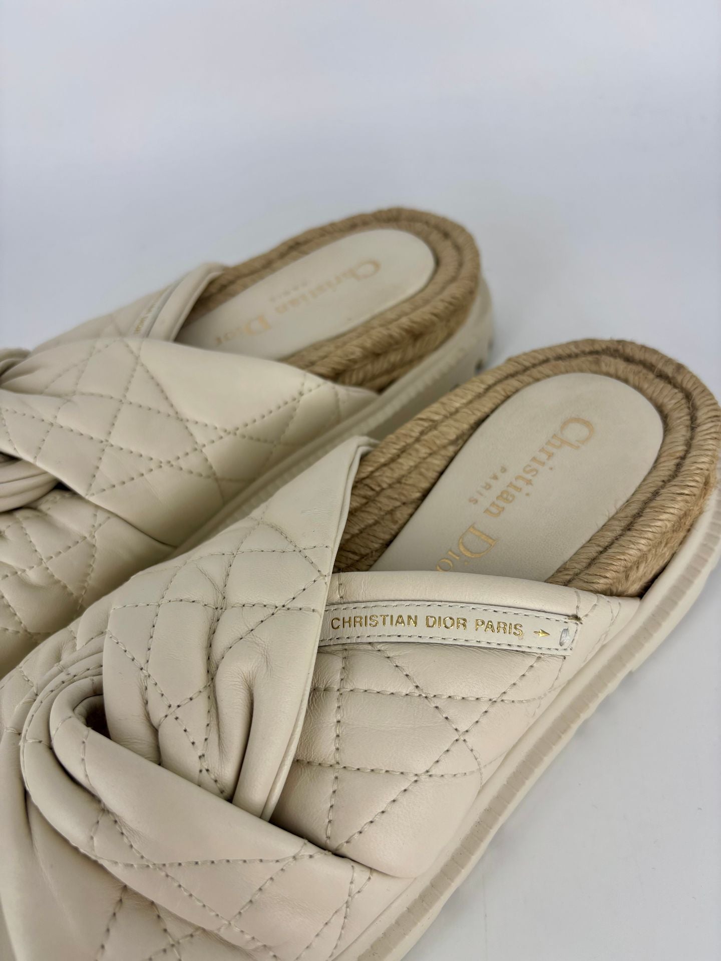 Christian Dior – Mule D-Twist cuir agneau cannage écru – T. 38,5-3