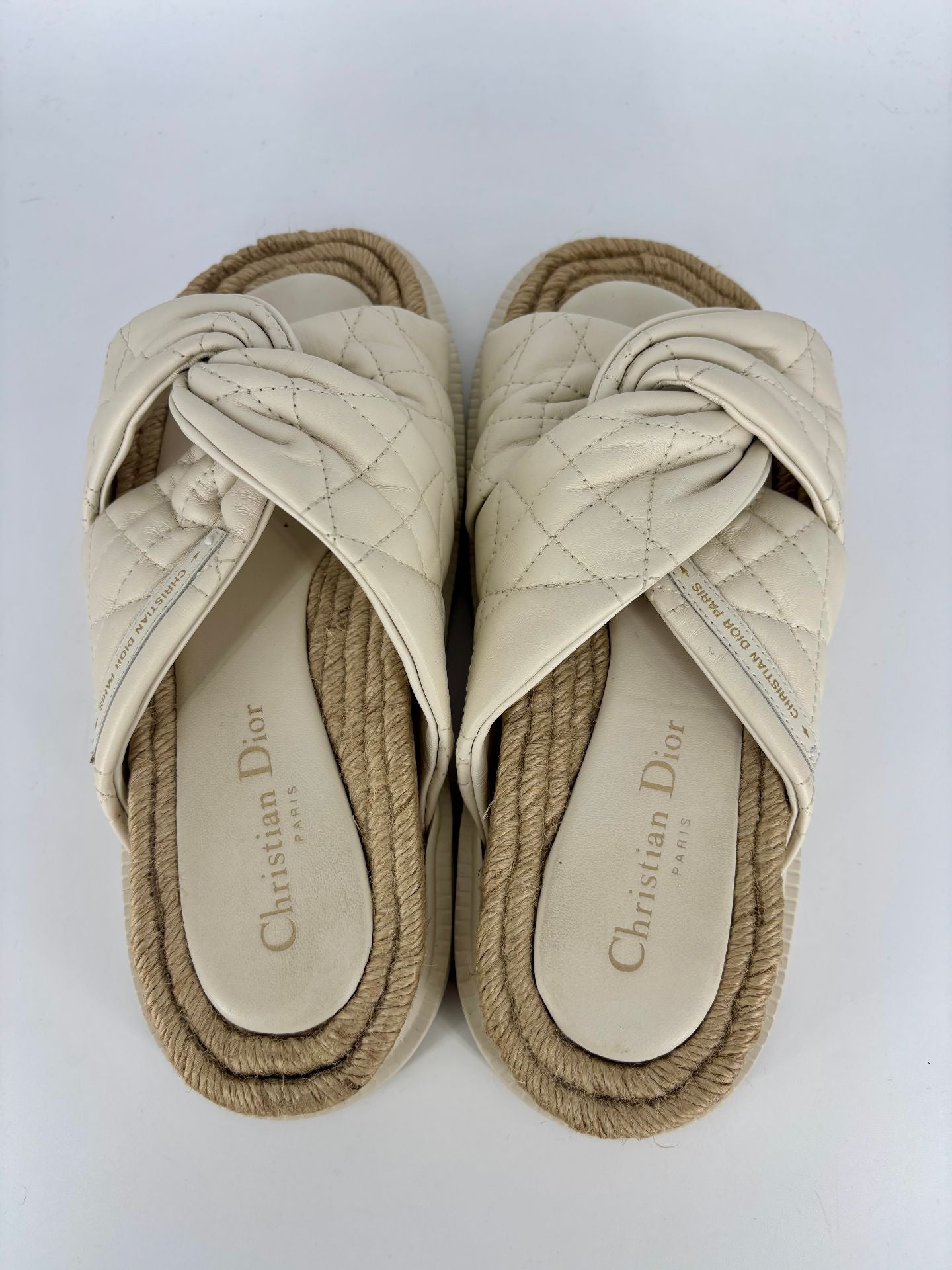 Christian Dior – Mule D-Twist cuir agneau cannage écru – T. 38,5-4