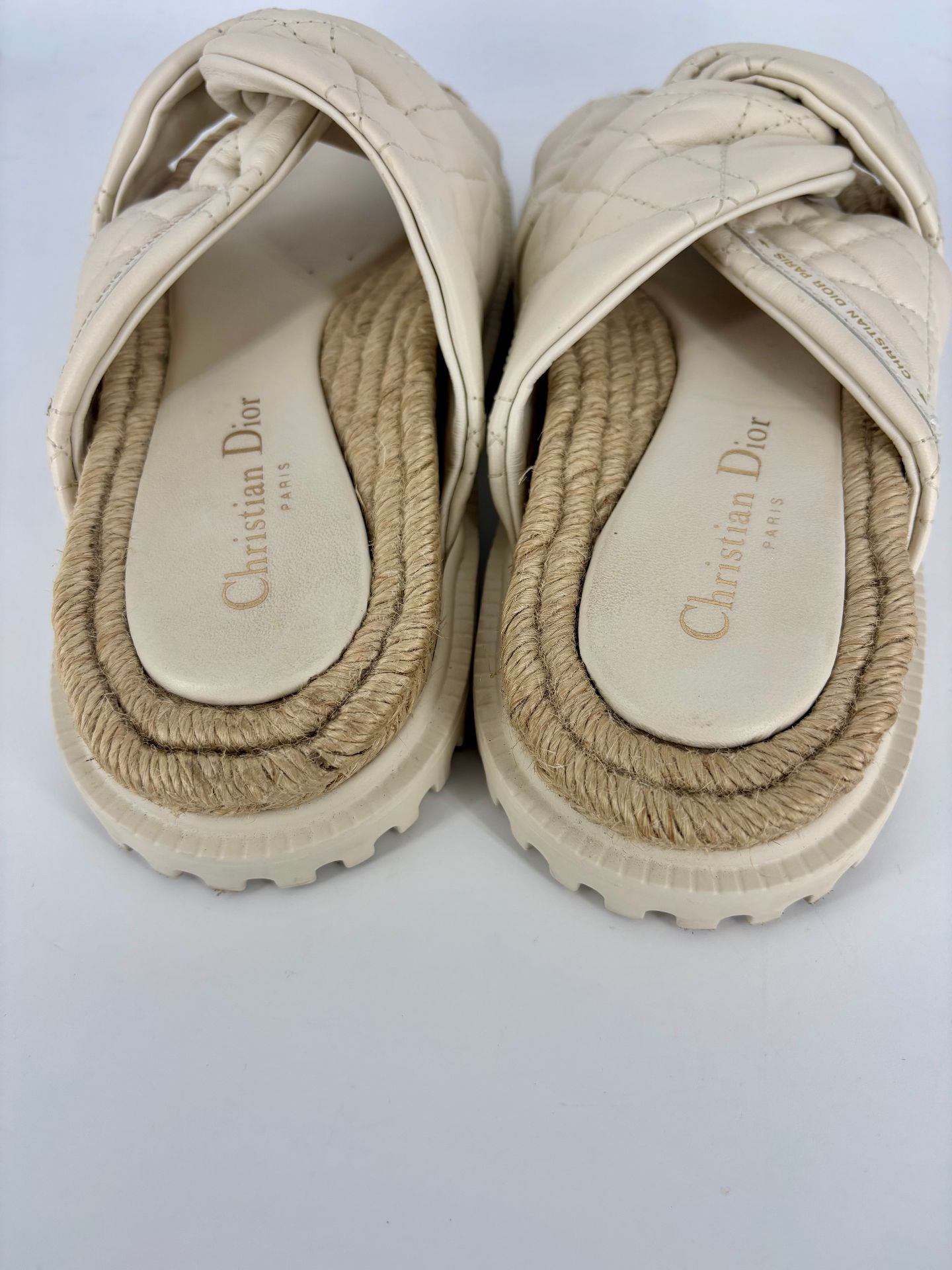 Christian Dior – Mule D-Twist cuir agneau cannage écru – T. 38,5-5