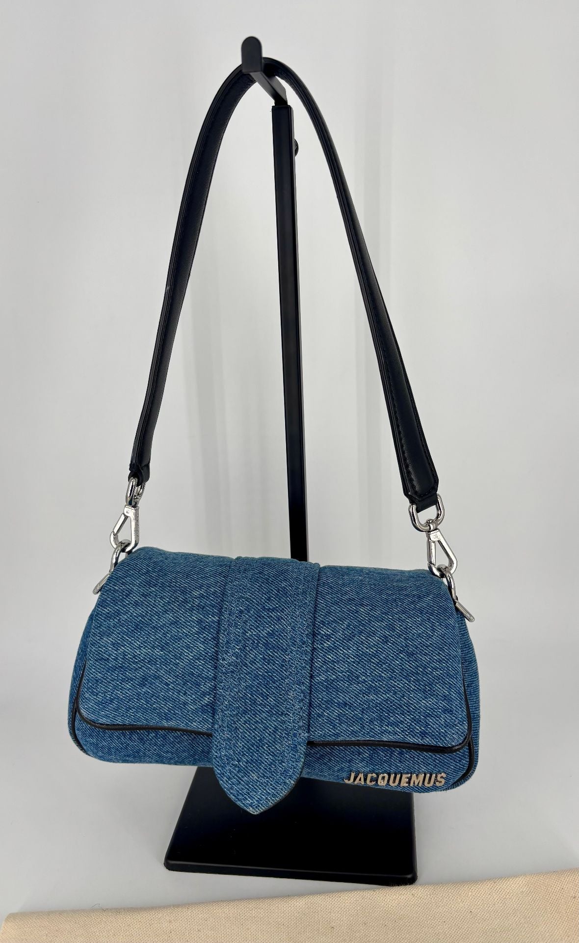 Sac Jacquemus Le Bambimou denim bleu – Baguette coussinée SS25-3