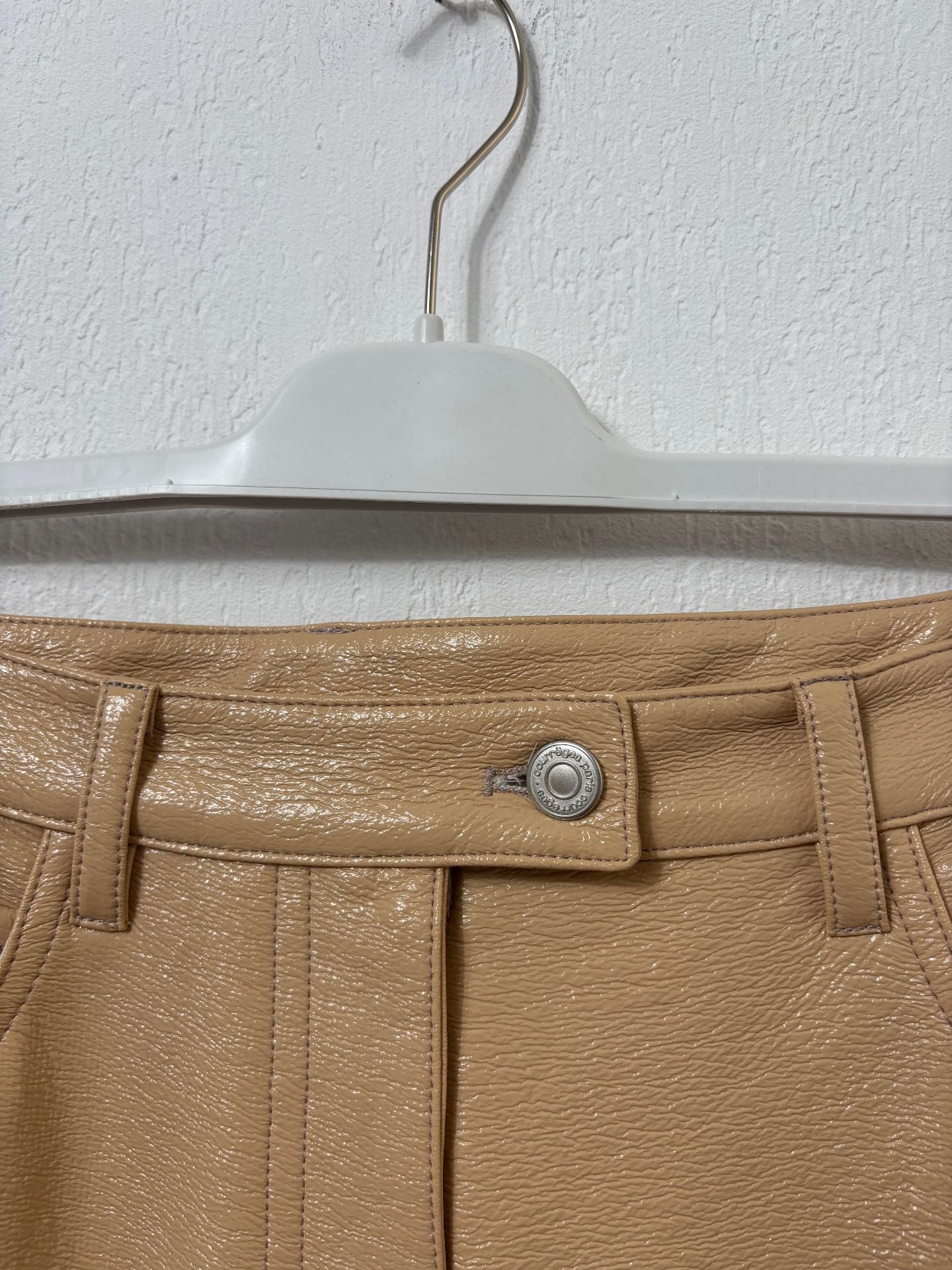 Pantalon Courrèges Réédition 5 Poches vinyle camel – T.38 – Neuf-3