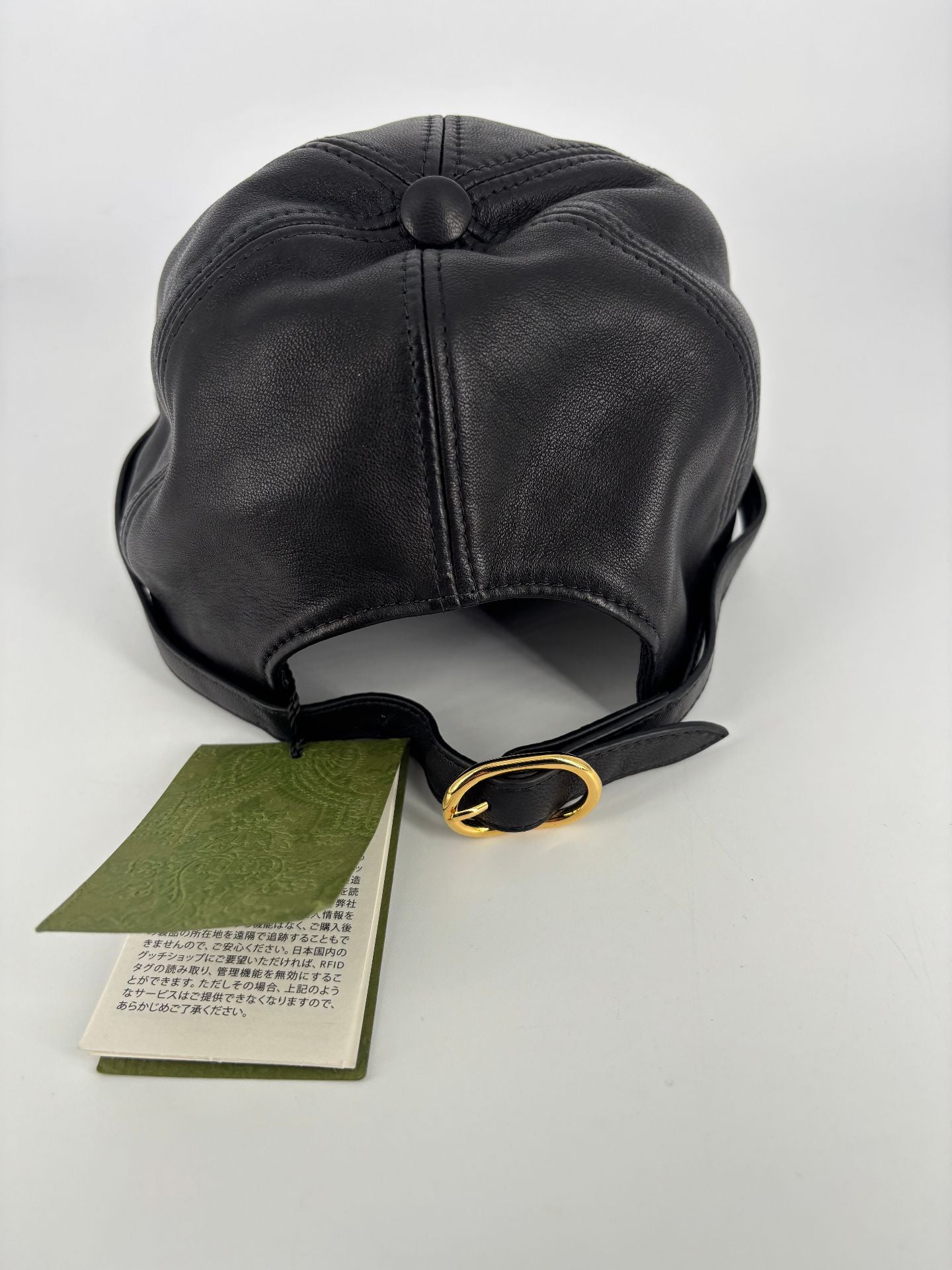 Gucci – Casquette en agneau noir sigle GG doré – T.M-8