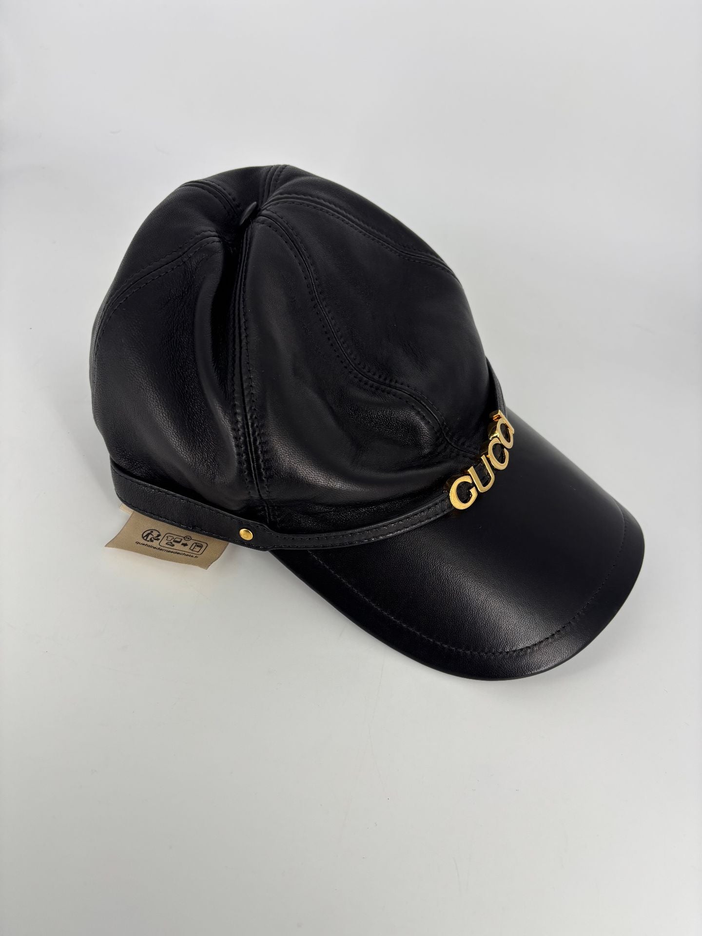 Gucci – Casquette en agneau noir sigle GG doré – T.M-9