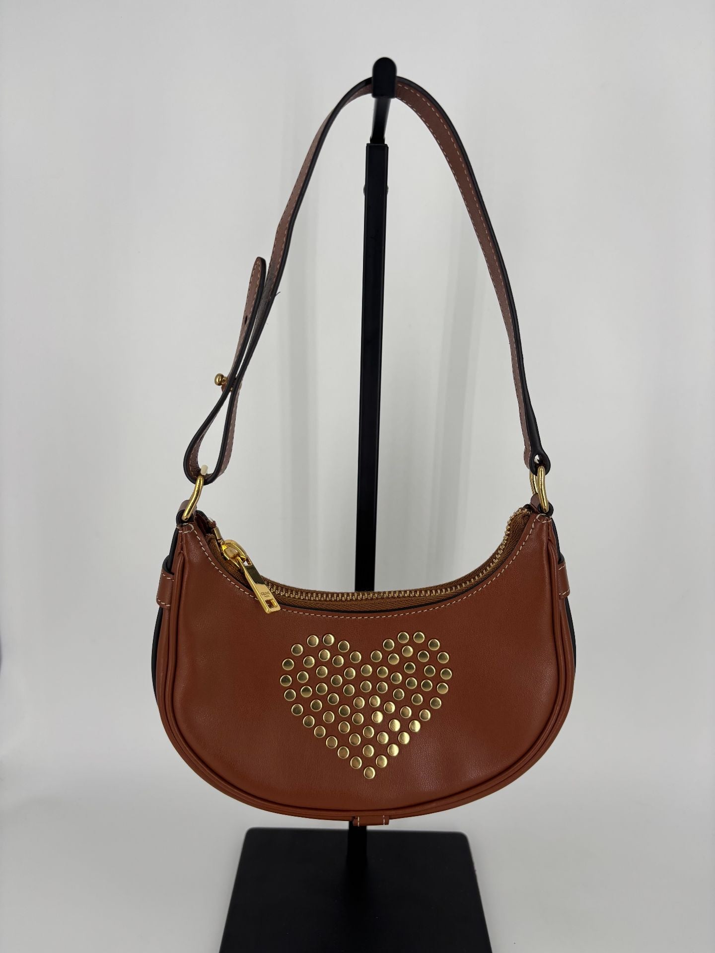 Celine – Mini sac Ava cuir de veau cognac clous cœur-2