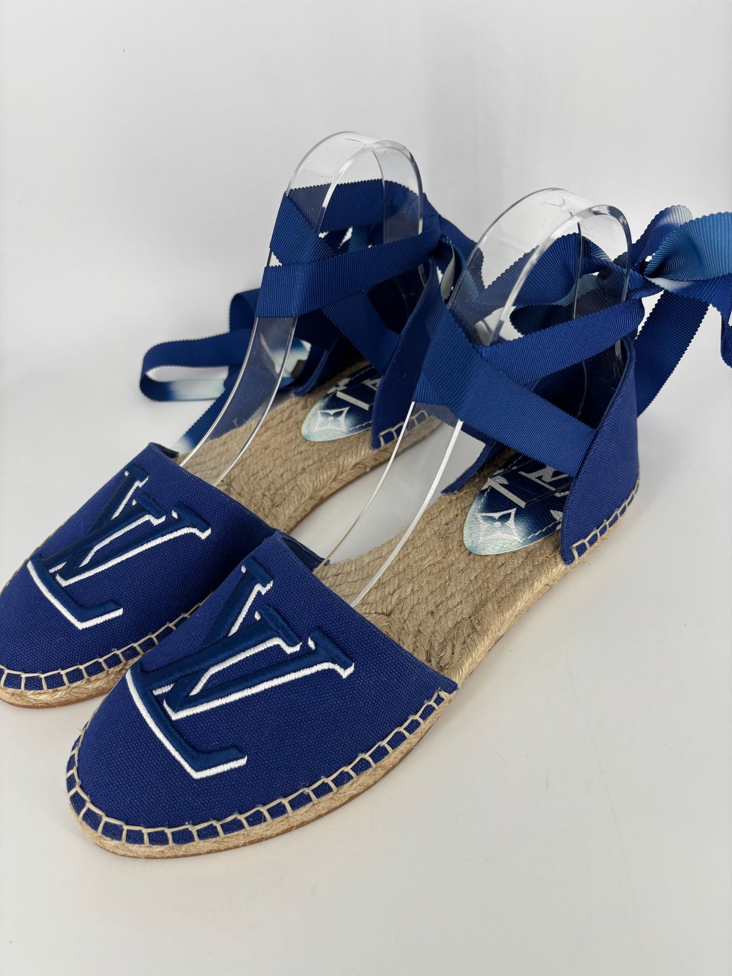 Louis Vuitton – Espadrilles Starboard toile bleue monogramme – P.37-2