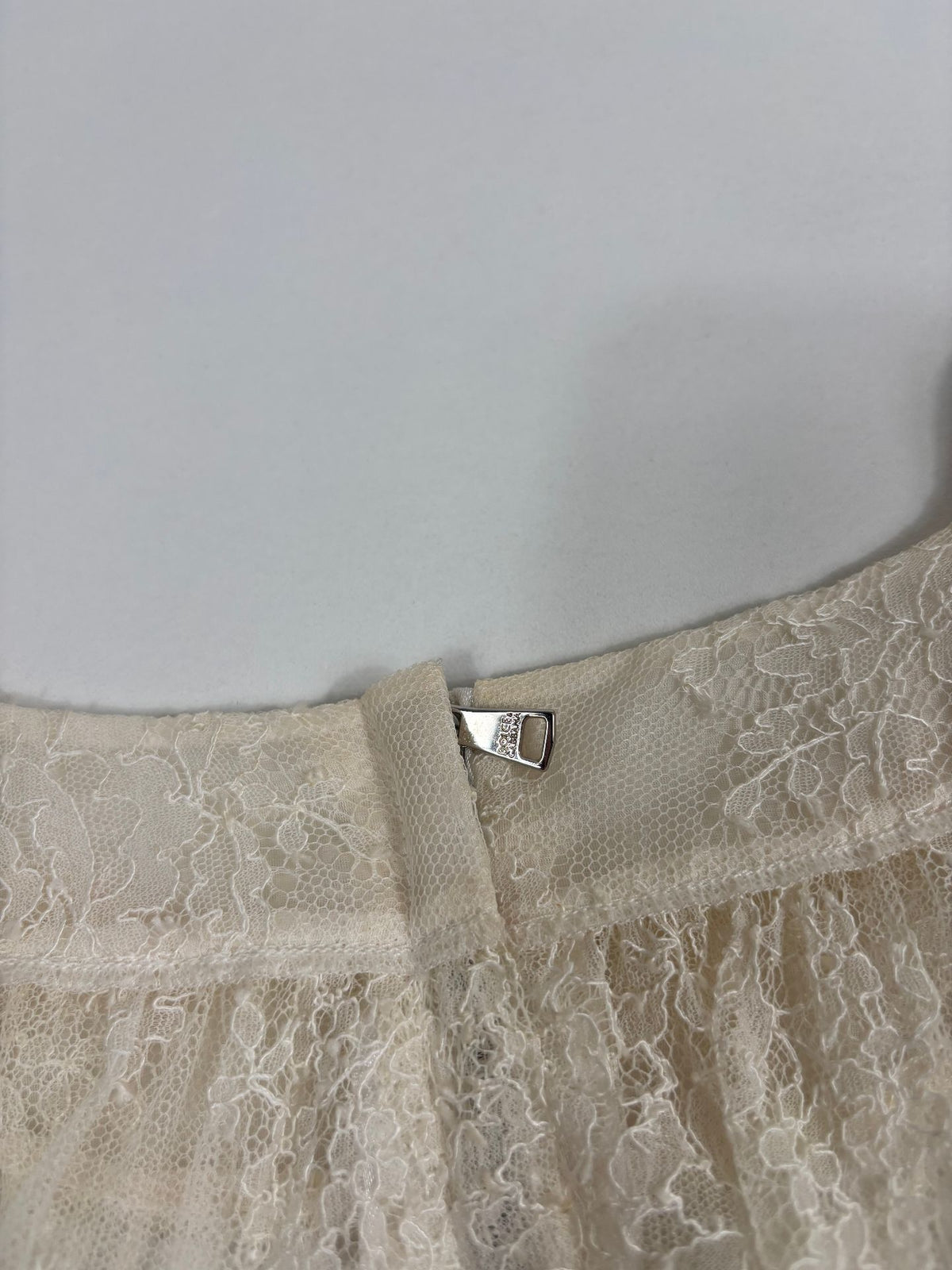 Haut Dolce & Gabbana dentelle Chantilly ivoire – Taille 38-9