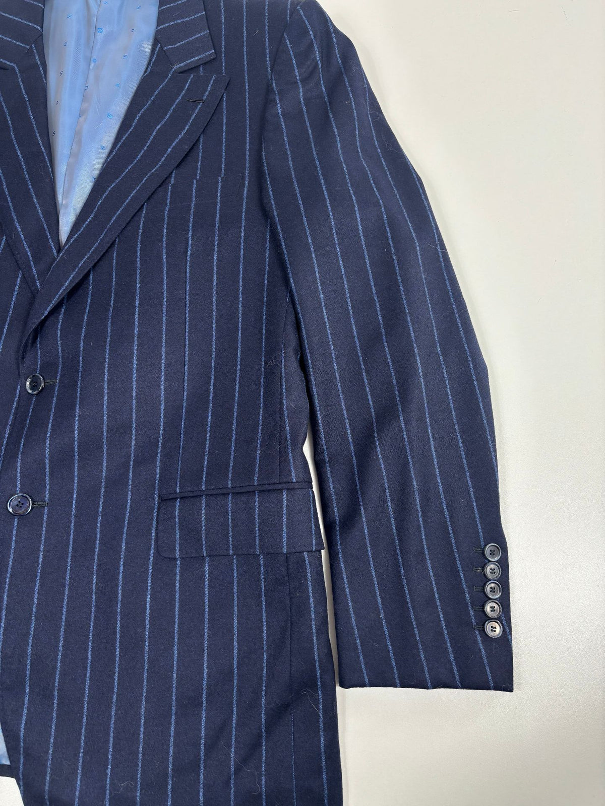 Costume trois pièces Smalto laine et cachemire rayé bleu marine – Taille 56-5