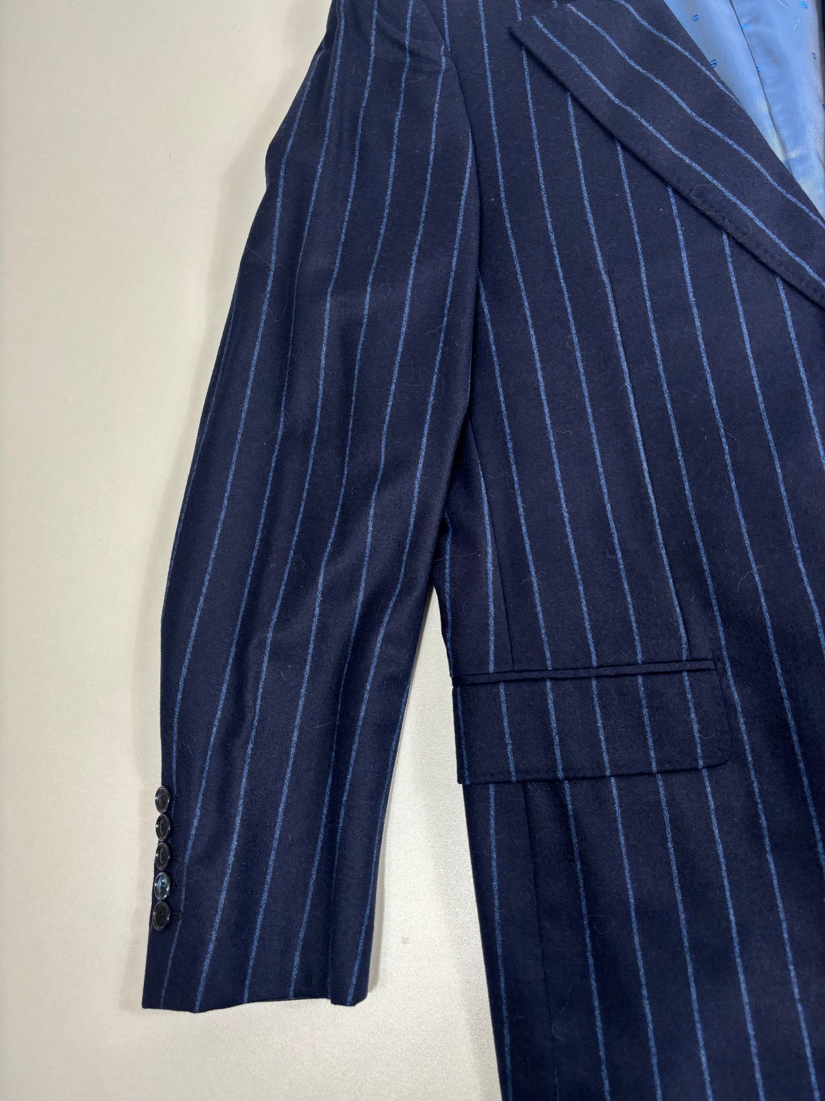 Costume trois pièces Smalto laine et cachemire rayé bleu marine – Taille 56-6