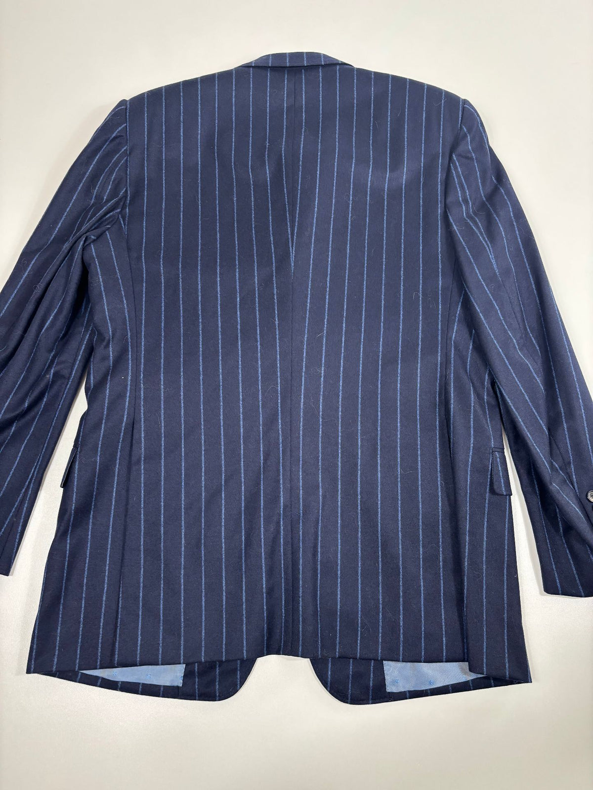 Costume trois pièces Smalto laine et cachemire rayé bleu marine – Taille 56-7
