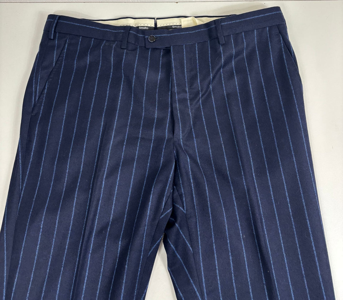 Costume trois pièces Smalto laine et cachemire rayé bleu marine – Taille 56-17
