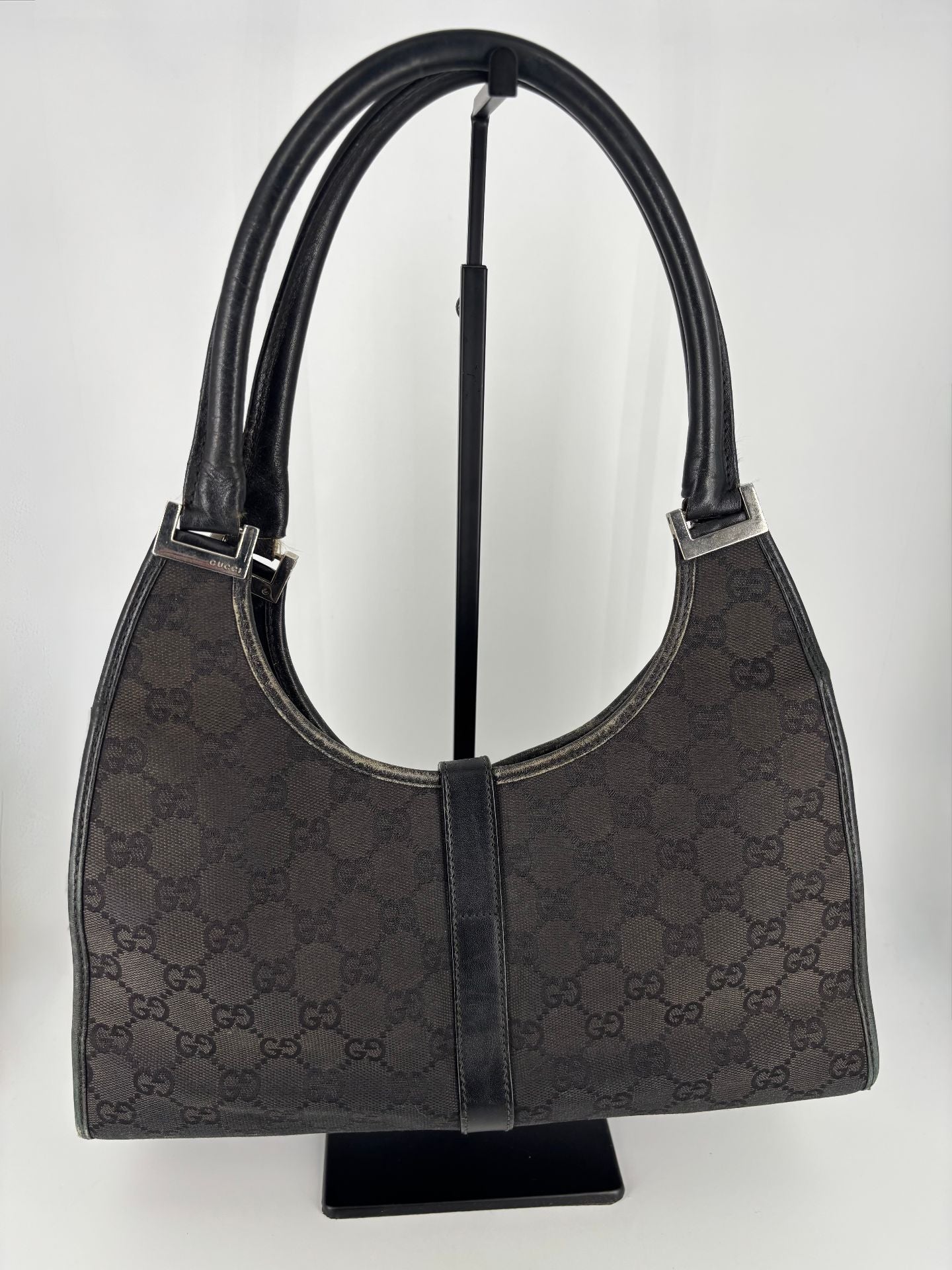 Black GG Quilted Leather Bucket Bag – Gucci – Bi-color shoulder strap-7