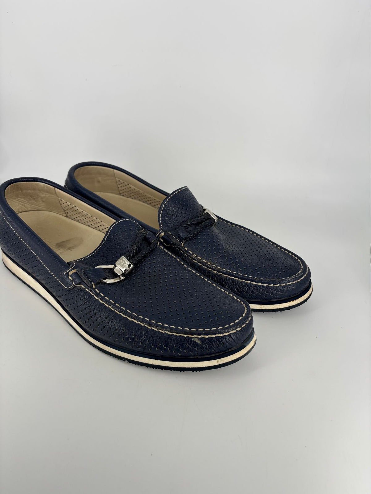 Mocassins bateau Baldinini en cuir perforé bleu marine – Pointure 43-7