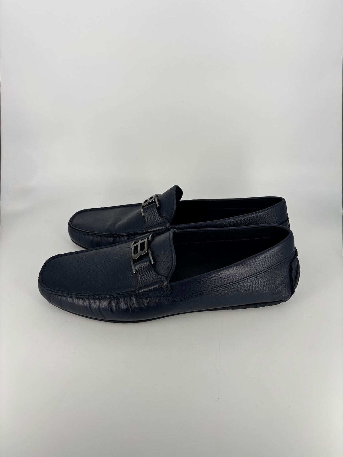 Mocassins Baldinini en cuir texturé bleu marine boucle logo B – Pointure 43-4