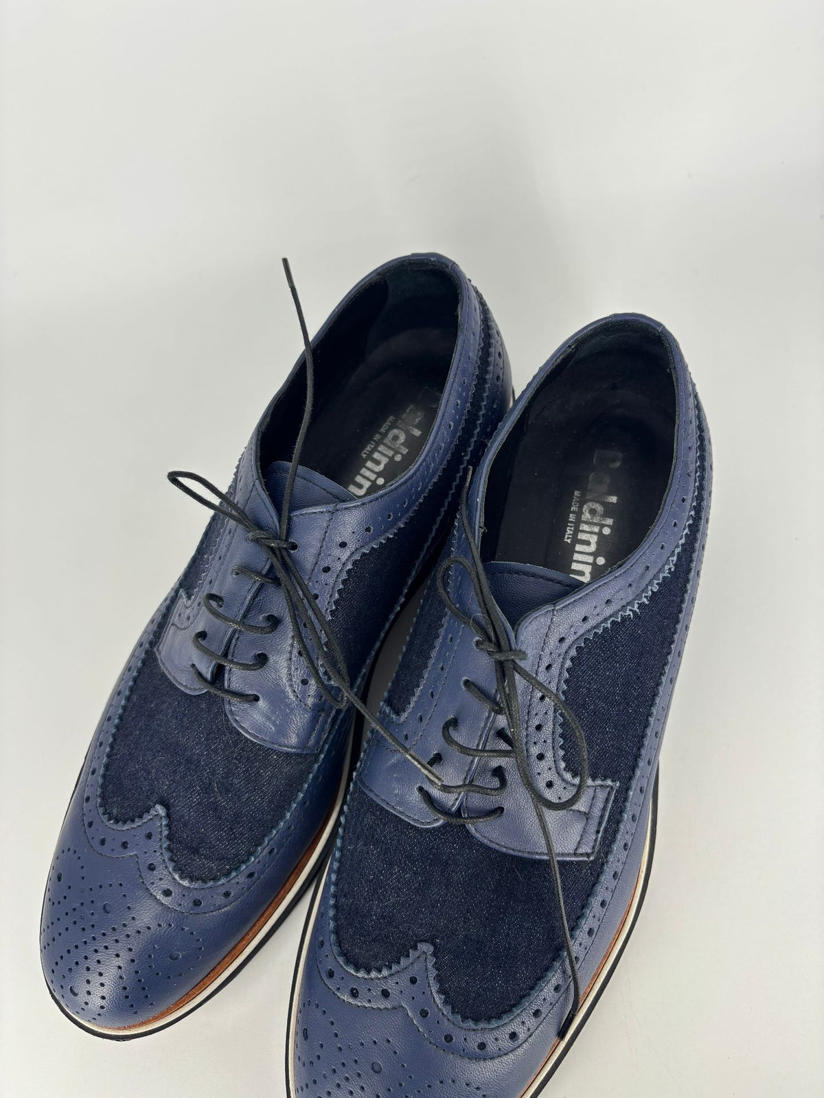 Derbies Baldinini à bout fleuri, cuir bleu marine et denim – Pointure 42,5-3
