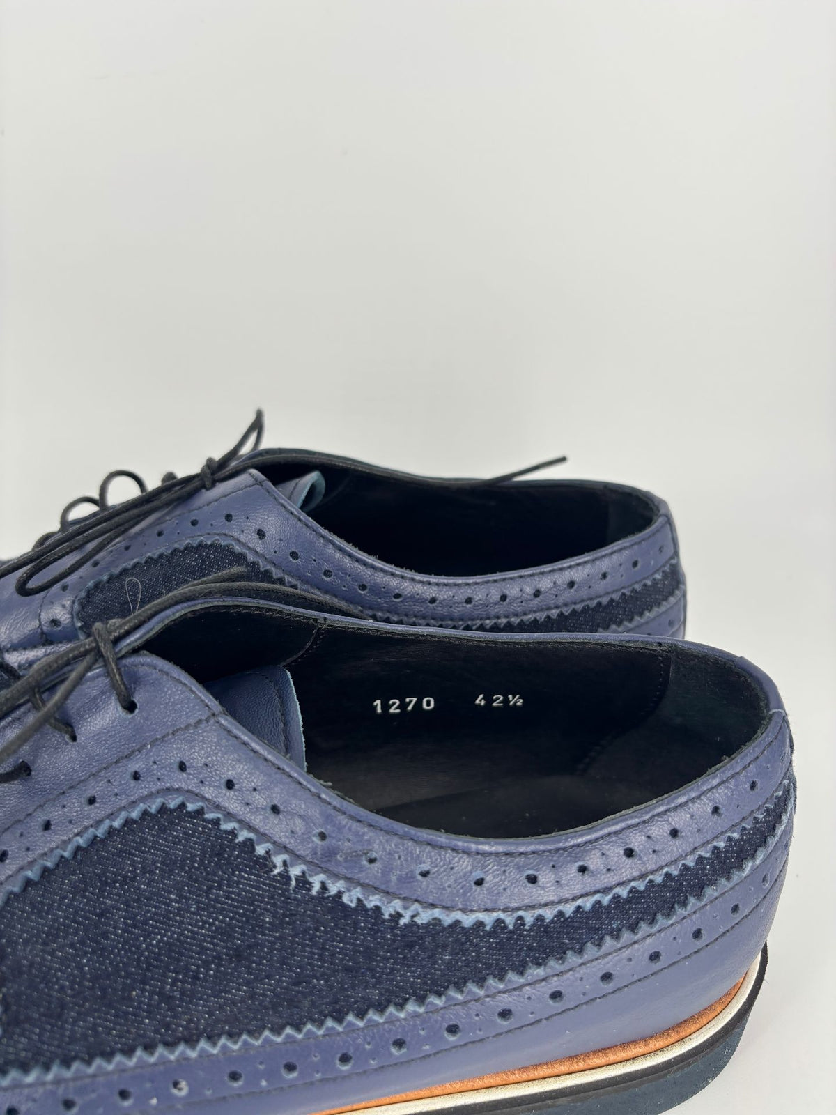 Derbies Baldinini à bout fleuri, cuir bleu marine et denim – Pointure 42,5-5