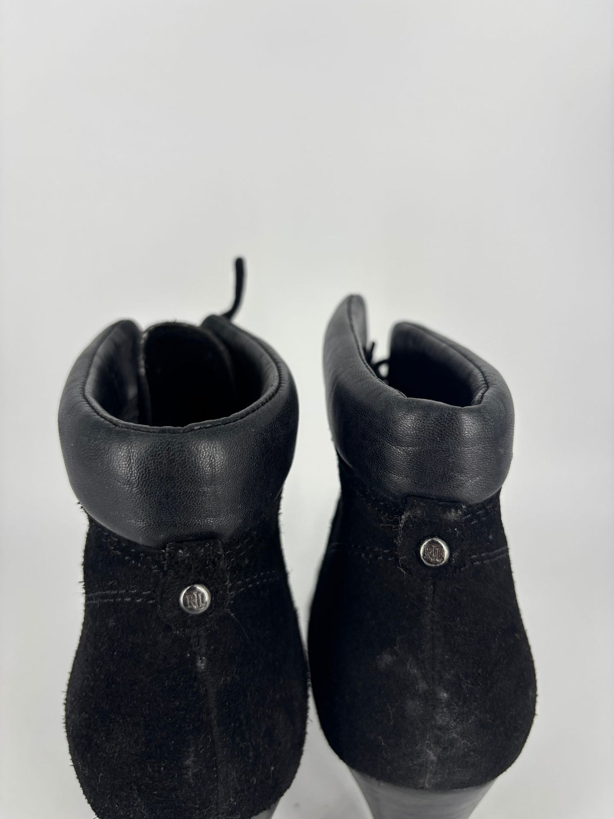 Bottines Lauren Ralph Lauren Darby en daim noir à talon – Pointure 36-5