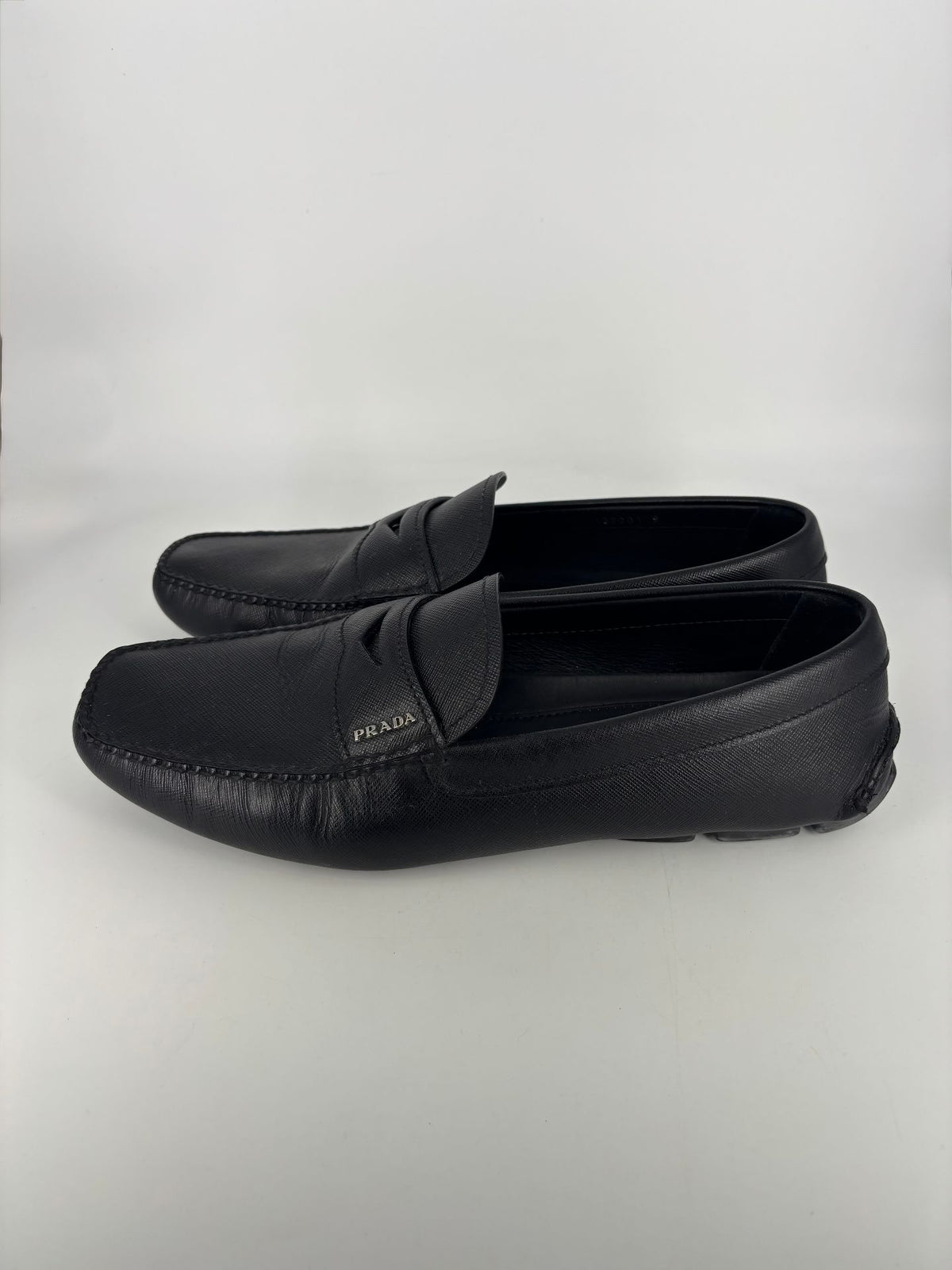 Mocassins Prada cuir Saffiano noir driver penny – Pointure 43-4