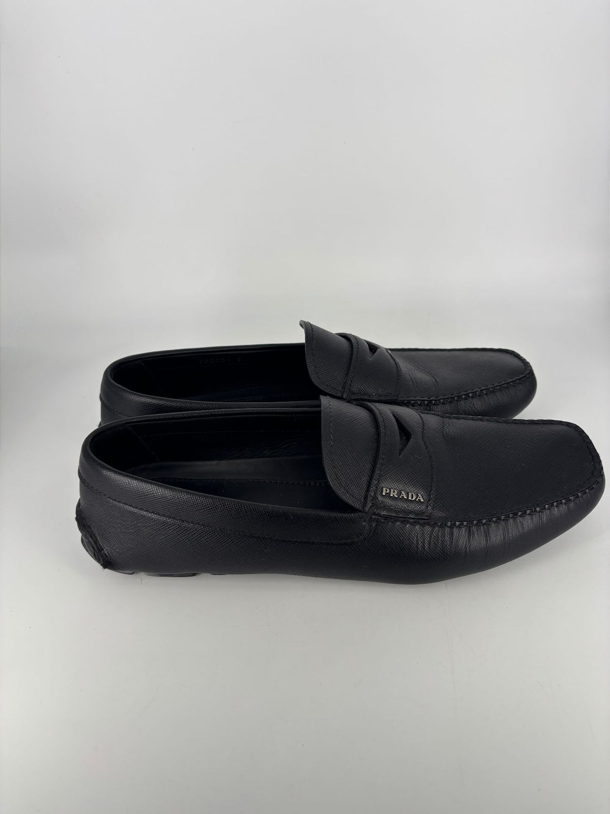 Mocassins Prada cuir Saffiano noir driver penny – Pointure 43-7