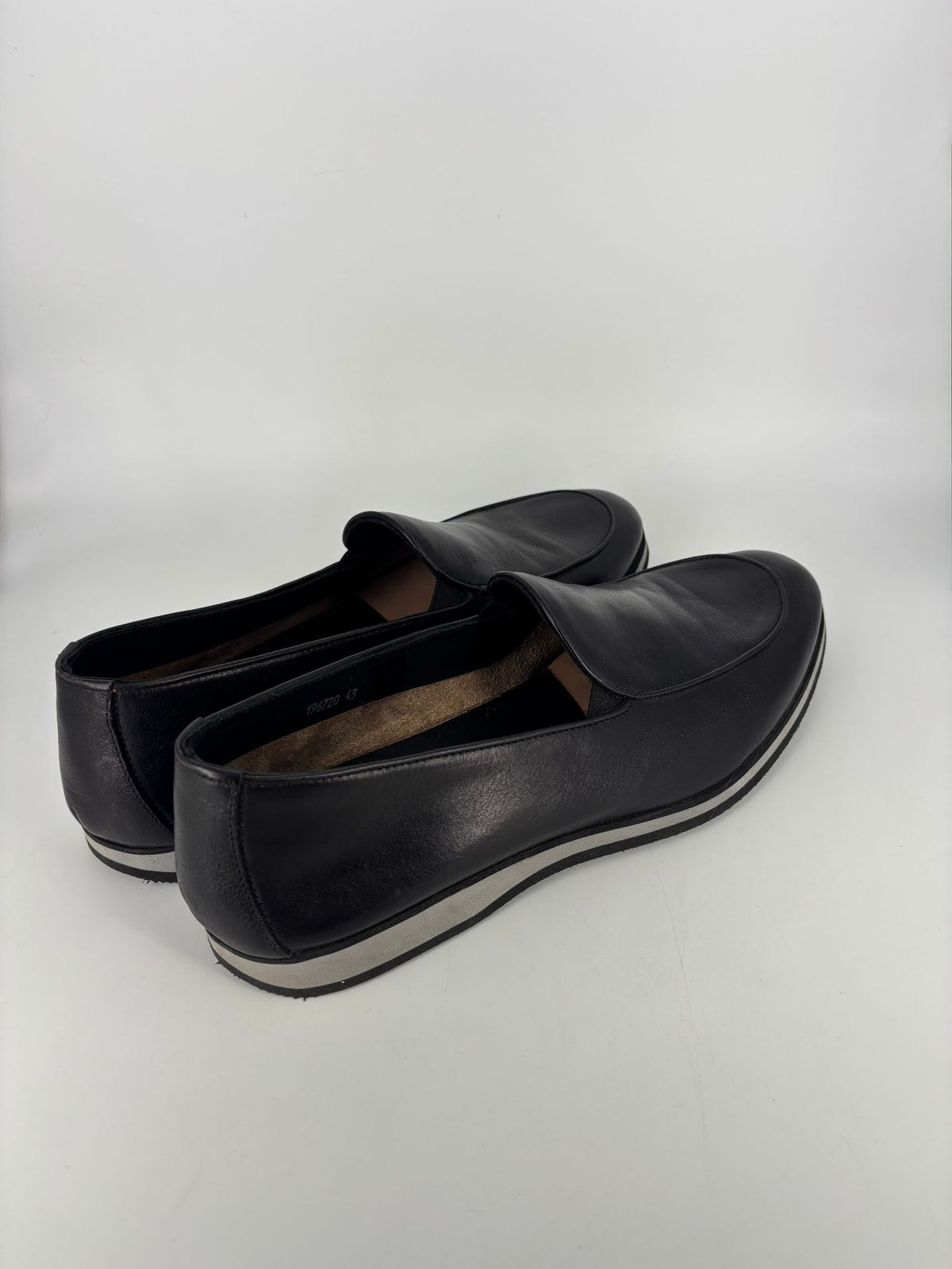 Mocassins Baldinini en cuir lisse noir semelle bicolore – Pointure 43-8