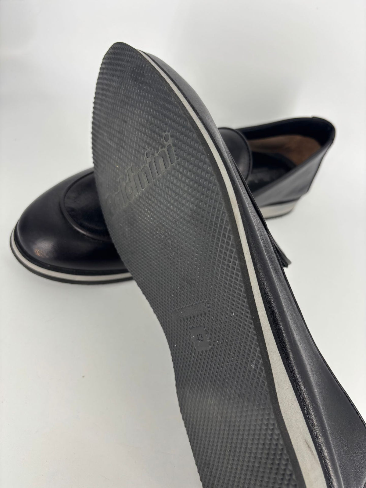 Mocassins Baldinini en cuir lisse noir semelle bicolore – Pointure 43-13