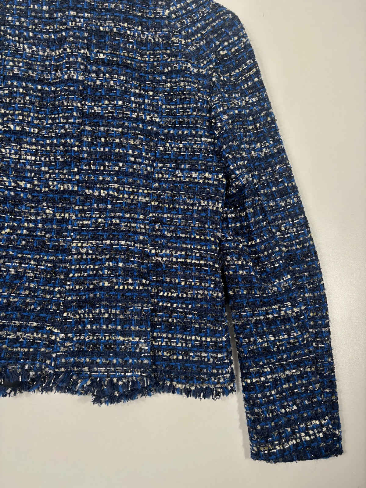 Veste Karl Lagerfeld en tweed bleu et lurex à franges – Taille 36-7