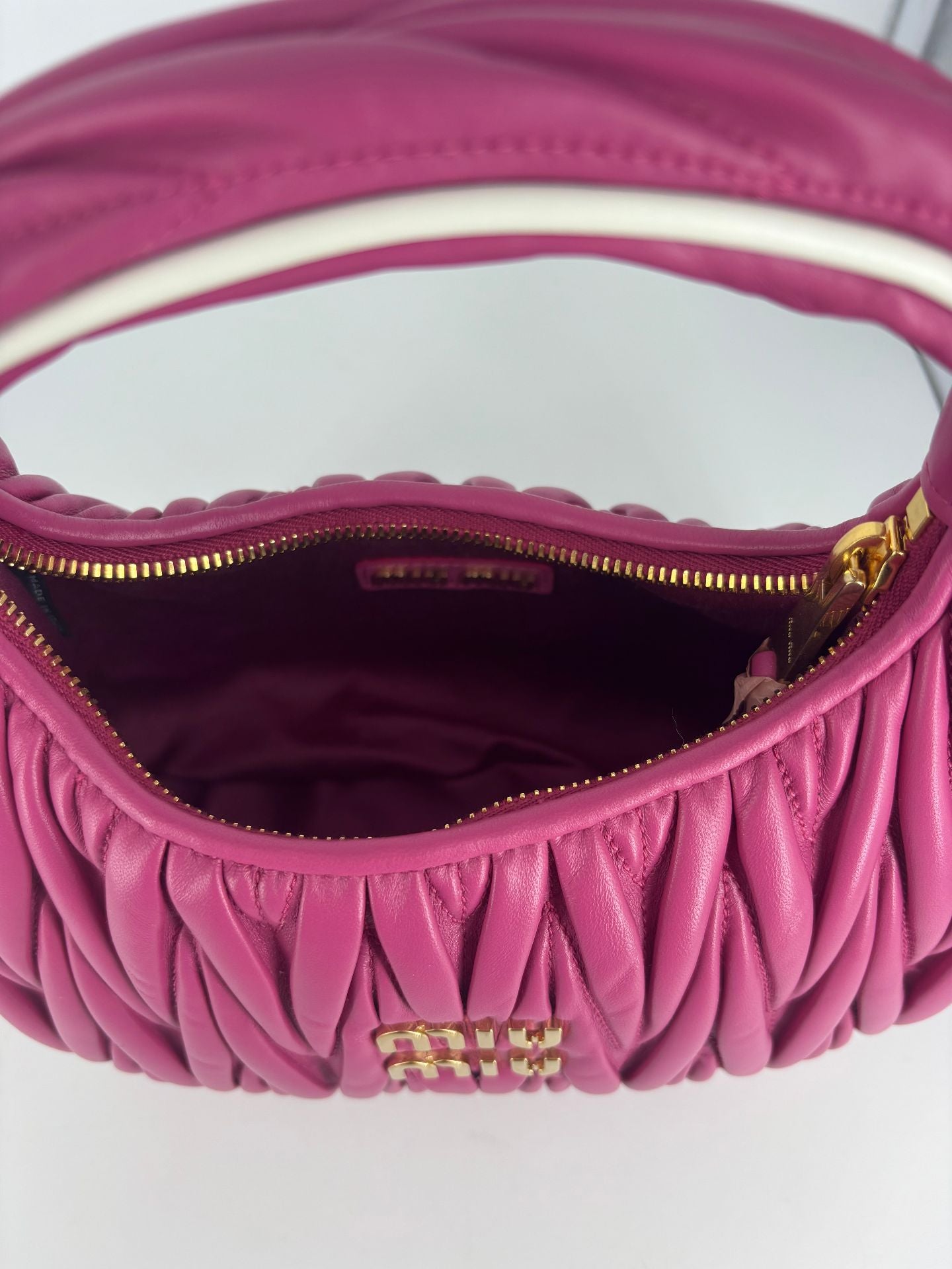Miu Miu Wander cuir nappa matelassé rose fuchsia bords ivoire – Neuf-12