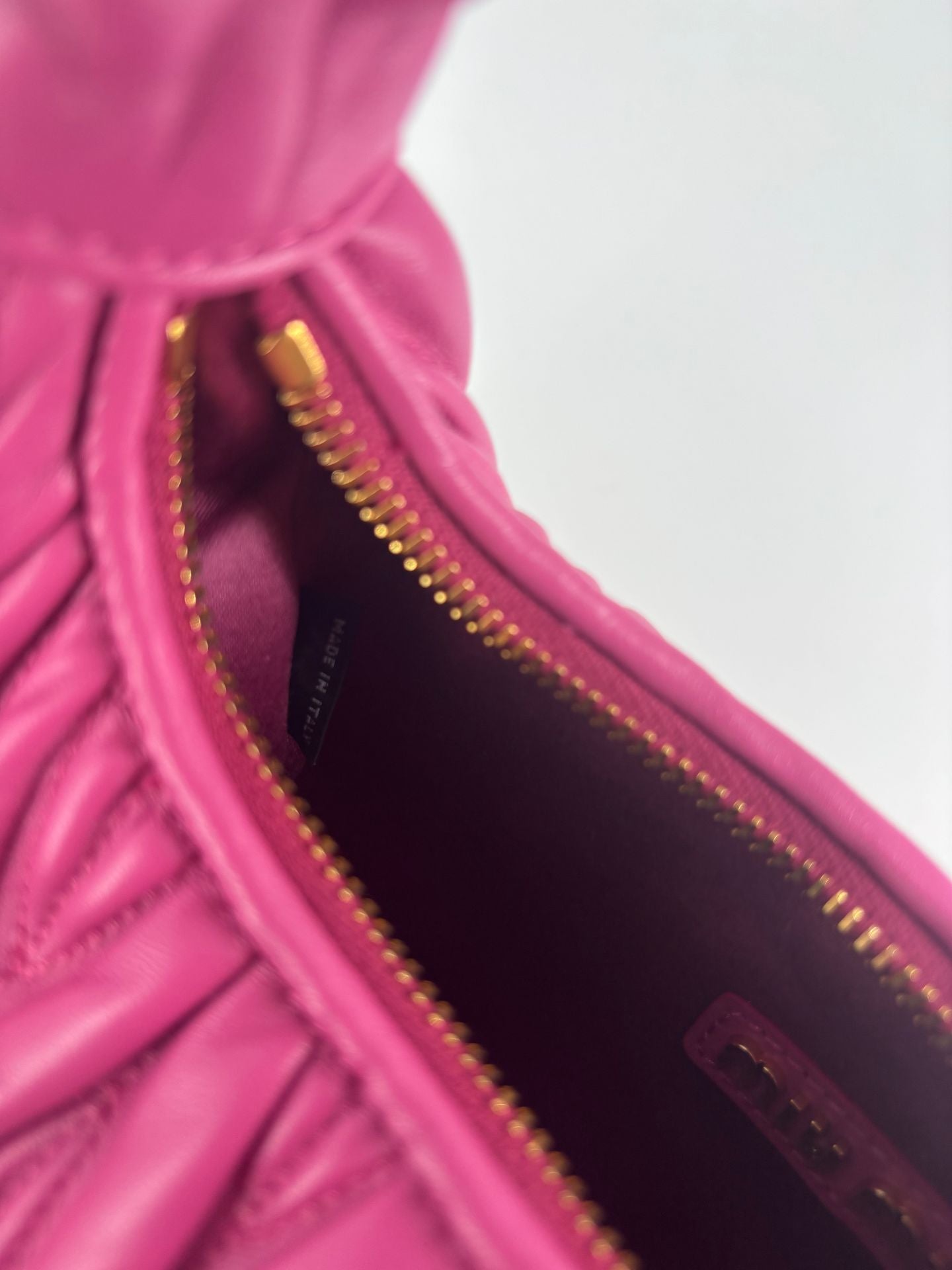 Miu Miu Wander cuir nappa matelassé rose fuchsia bords ivoire – Neuf-13