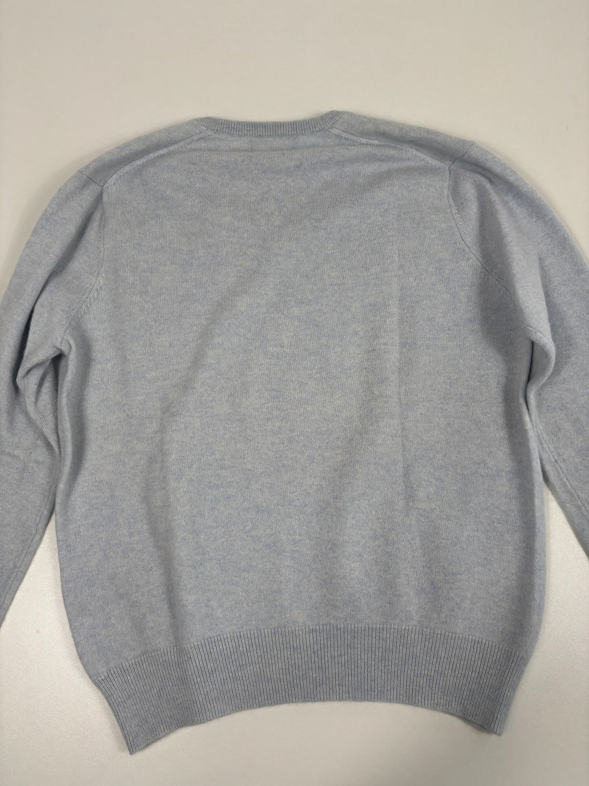Pull Eric Bompard col V en pur cachemire bleu ciel chiné – Taille L-7