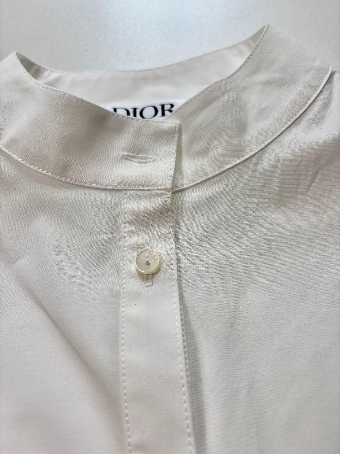 Chemise blanche Dior enfant abeille brodée rose – 10 ans-3