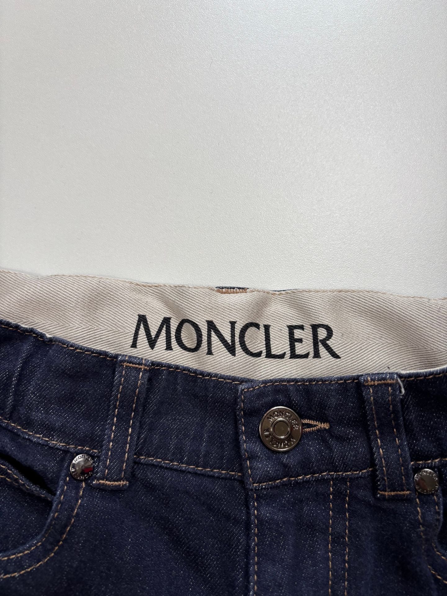 Jean Moncler enfant denim bleu marine indigo patch logo – Taille 10 ans-4