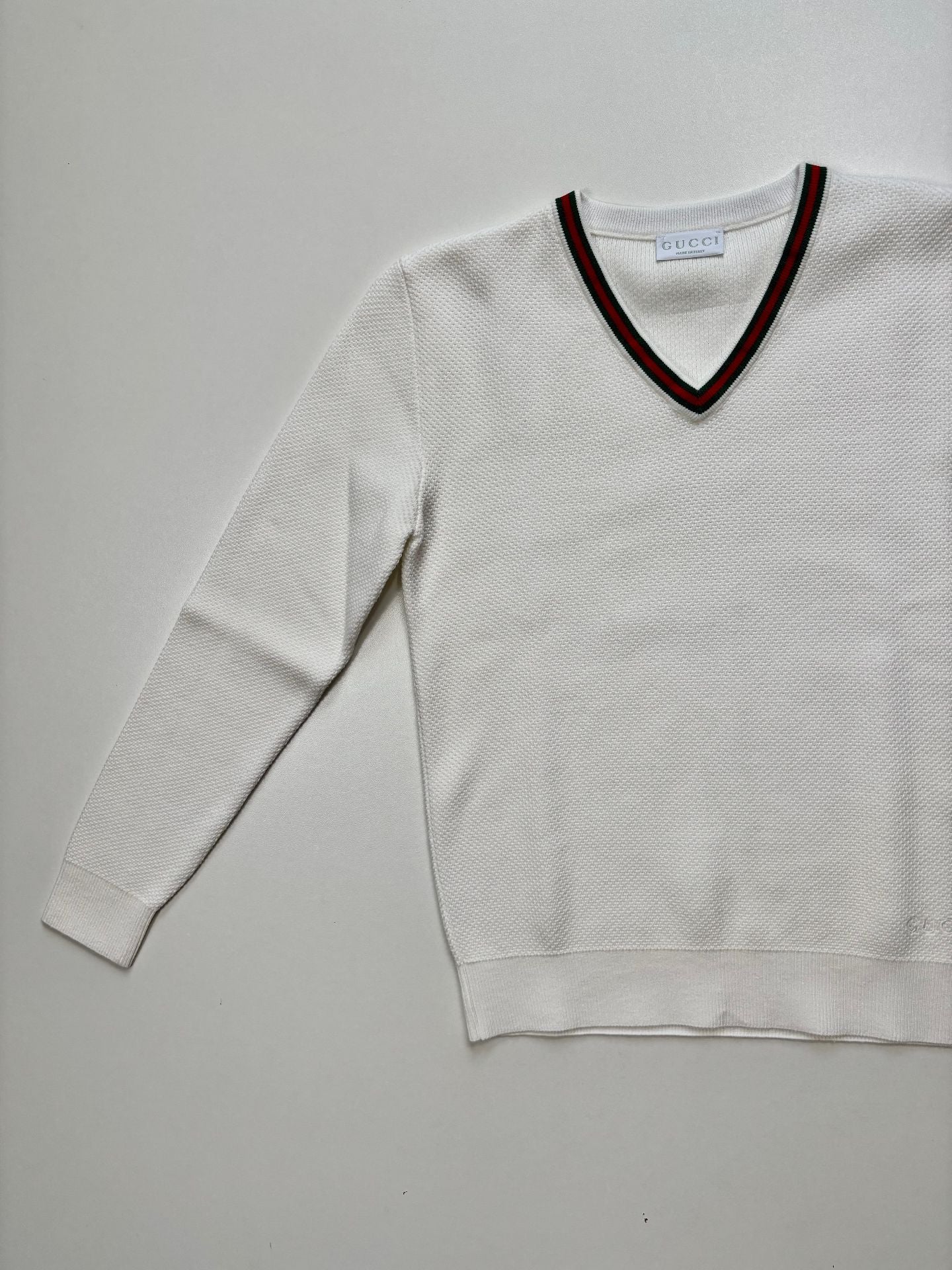 Pull Gucci garçon coton ivoire col V bande Web rouge et vert – Taille 10 ans-3