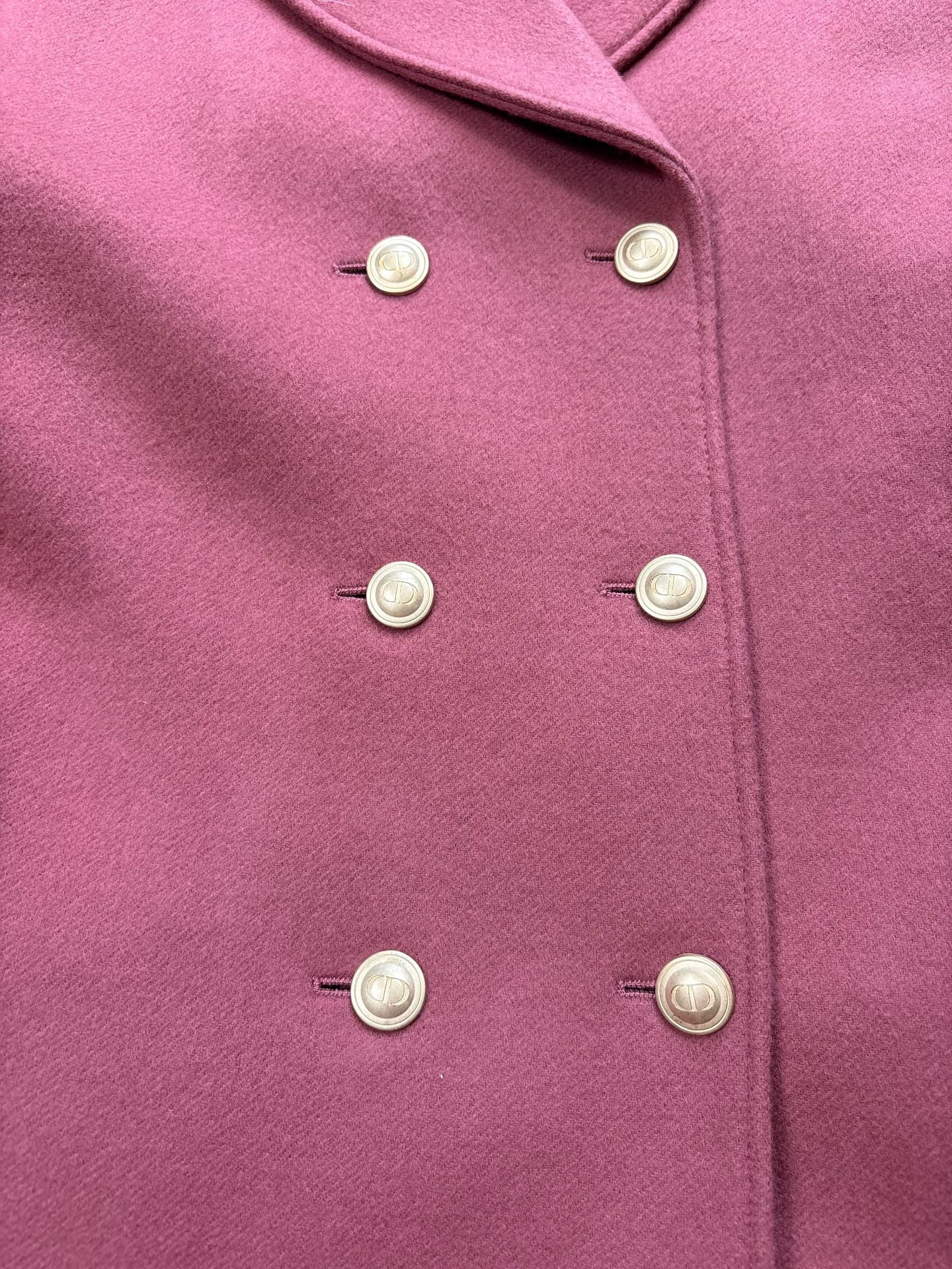 Ensemble Dior enfant caban croisé + jupe trapèze vieux rose – boutons dorés abeille – 12 ans-14